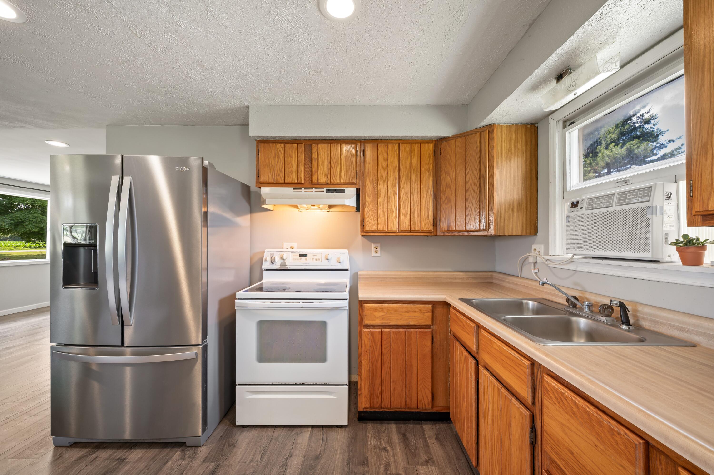 28644 Elm Street Dowagiac MI 49047