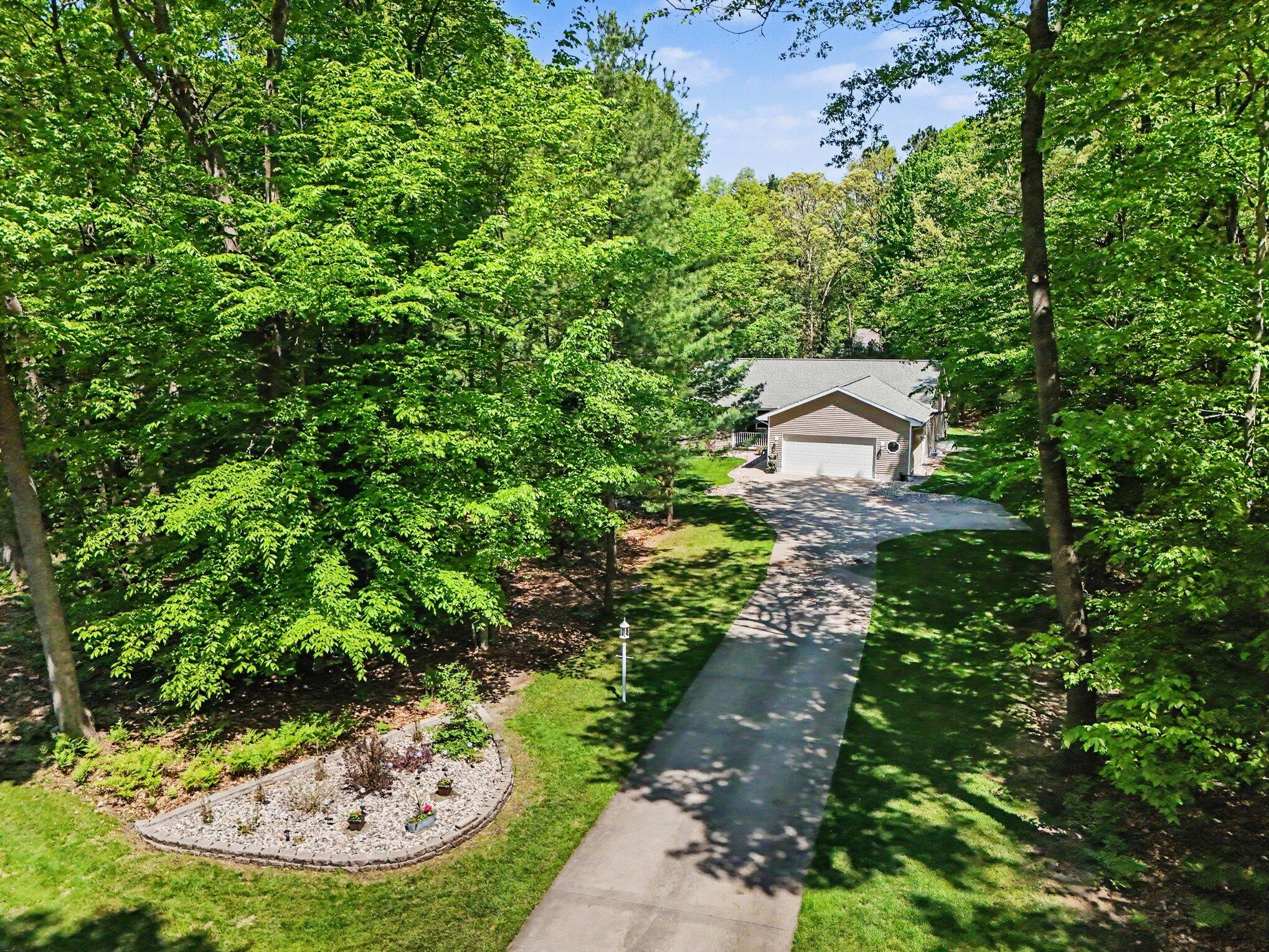 6544 W Forest Edge Drive Ludington MI 49431