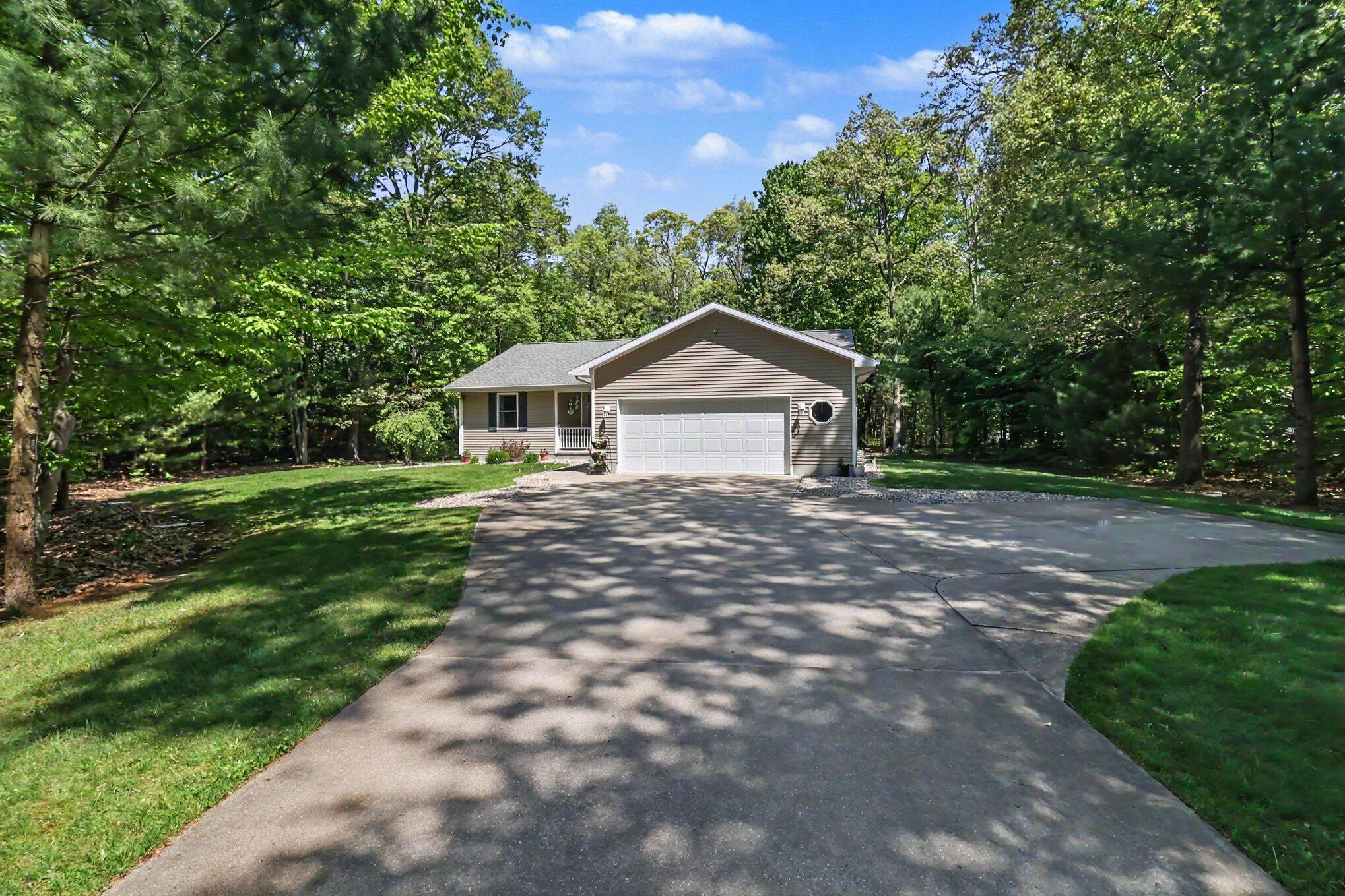 6544 W Forest Edge Drive Ludington MI 49431