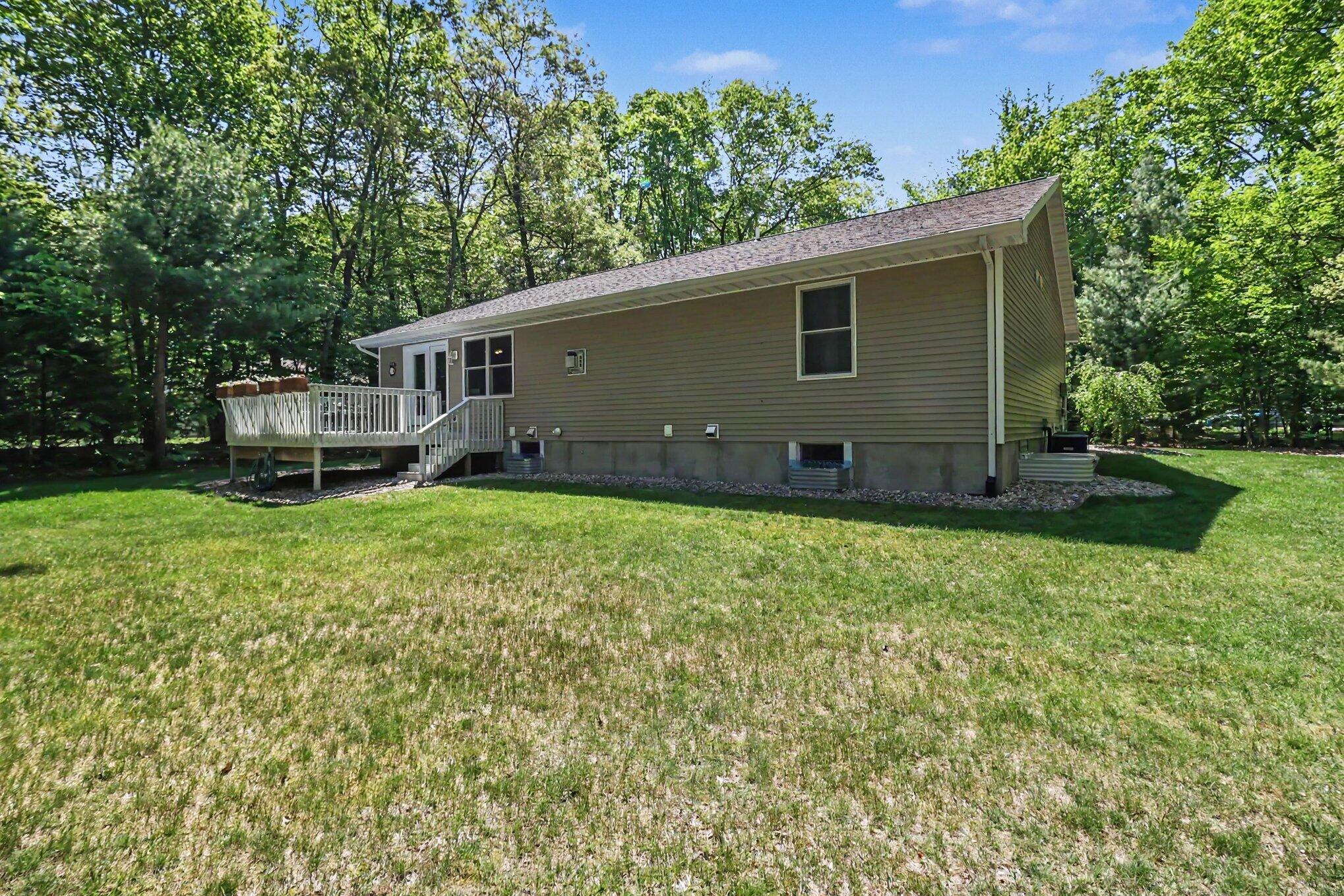 6544 W Forest Edge Drive Ludington MI 49431