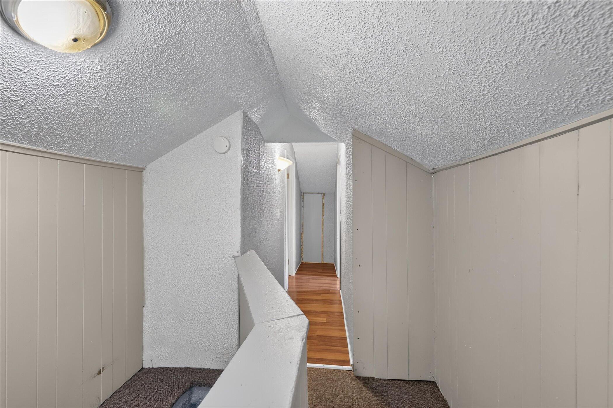 813 Hoffman Court Kalamazoo MI 49007