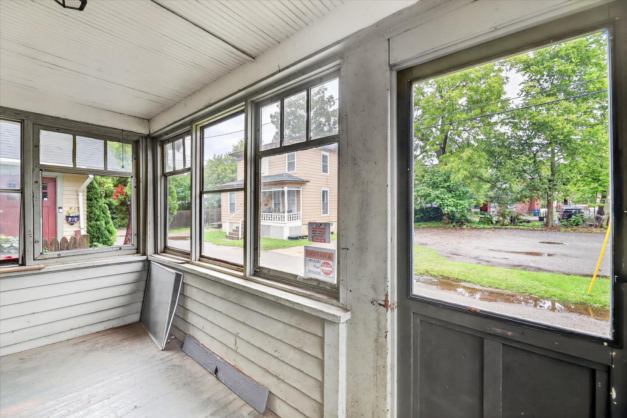 813 Hoffman Court Kalamazoo MI 49007