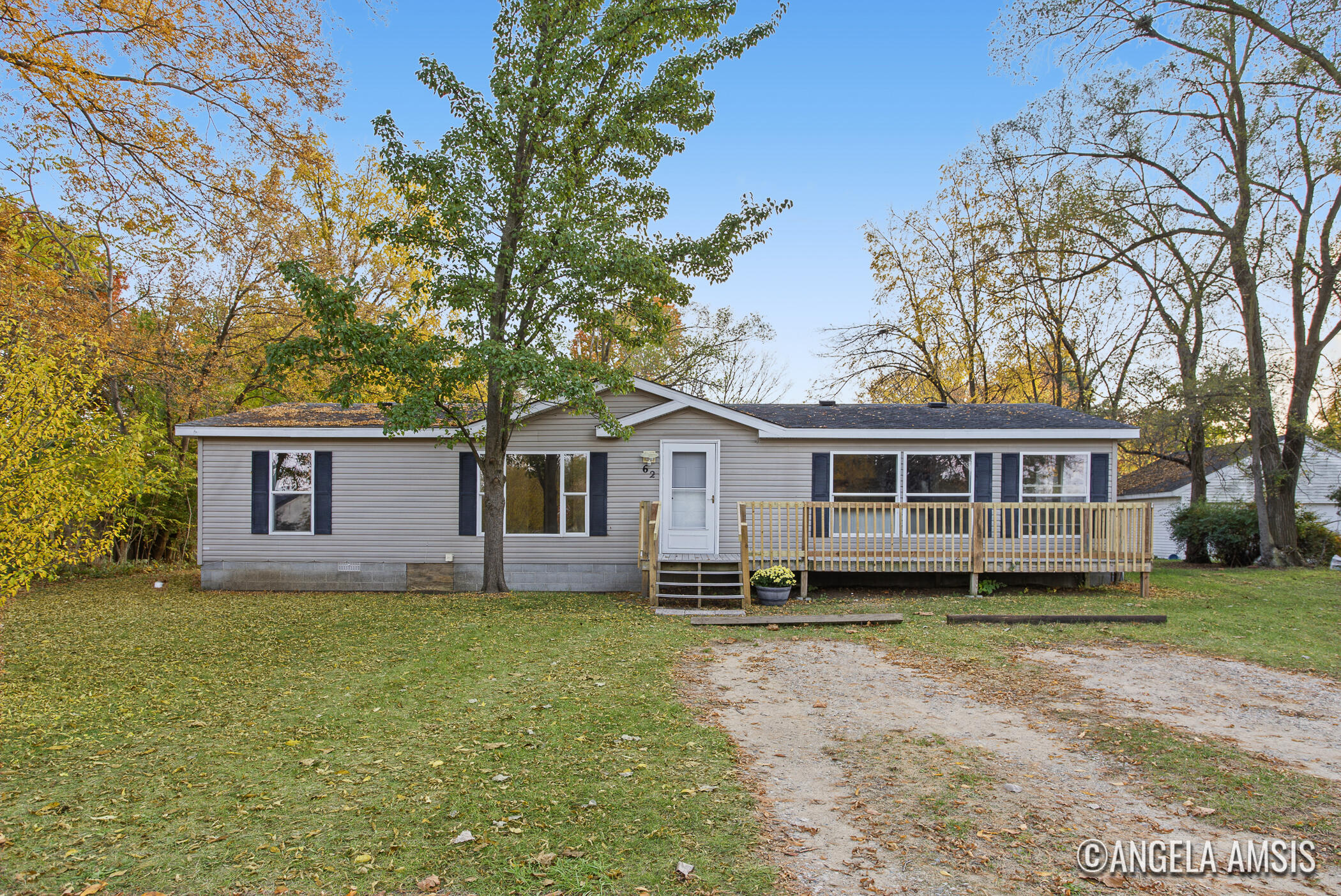 62 60th Street SW Grand Rapids MI 49548