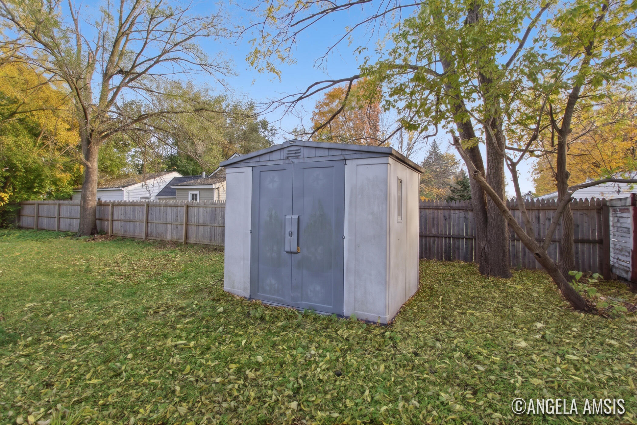 62 60th Street SW Grand Rapids MI 49548