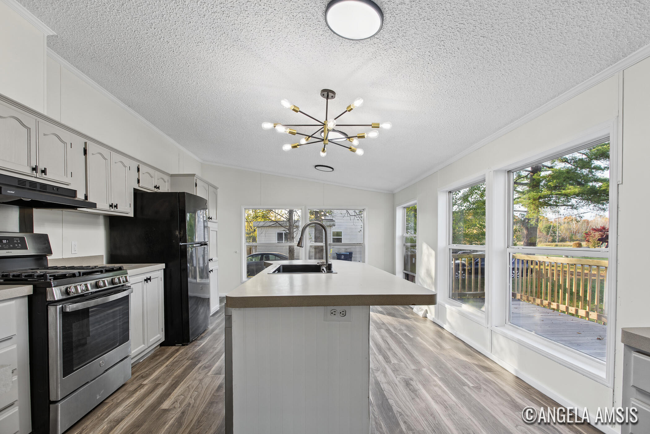 62 60th Street SW Grand Rapids MI 49548