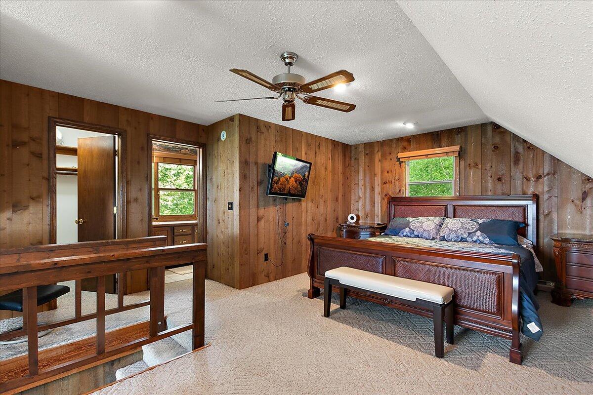 997 Lake Lane South Haven MI 49090