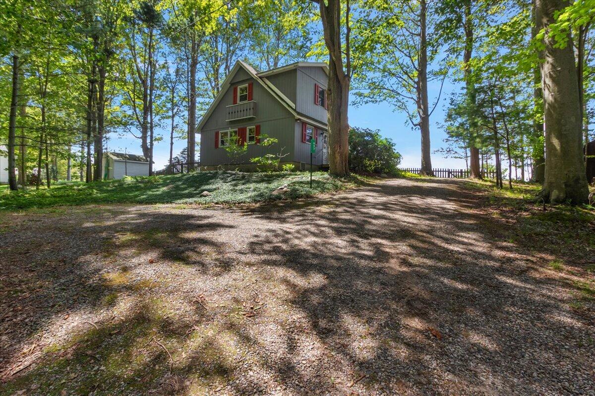 997 Lake Lane South Haven MI 49090
