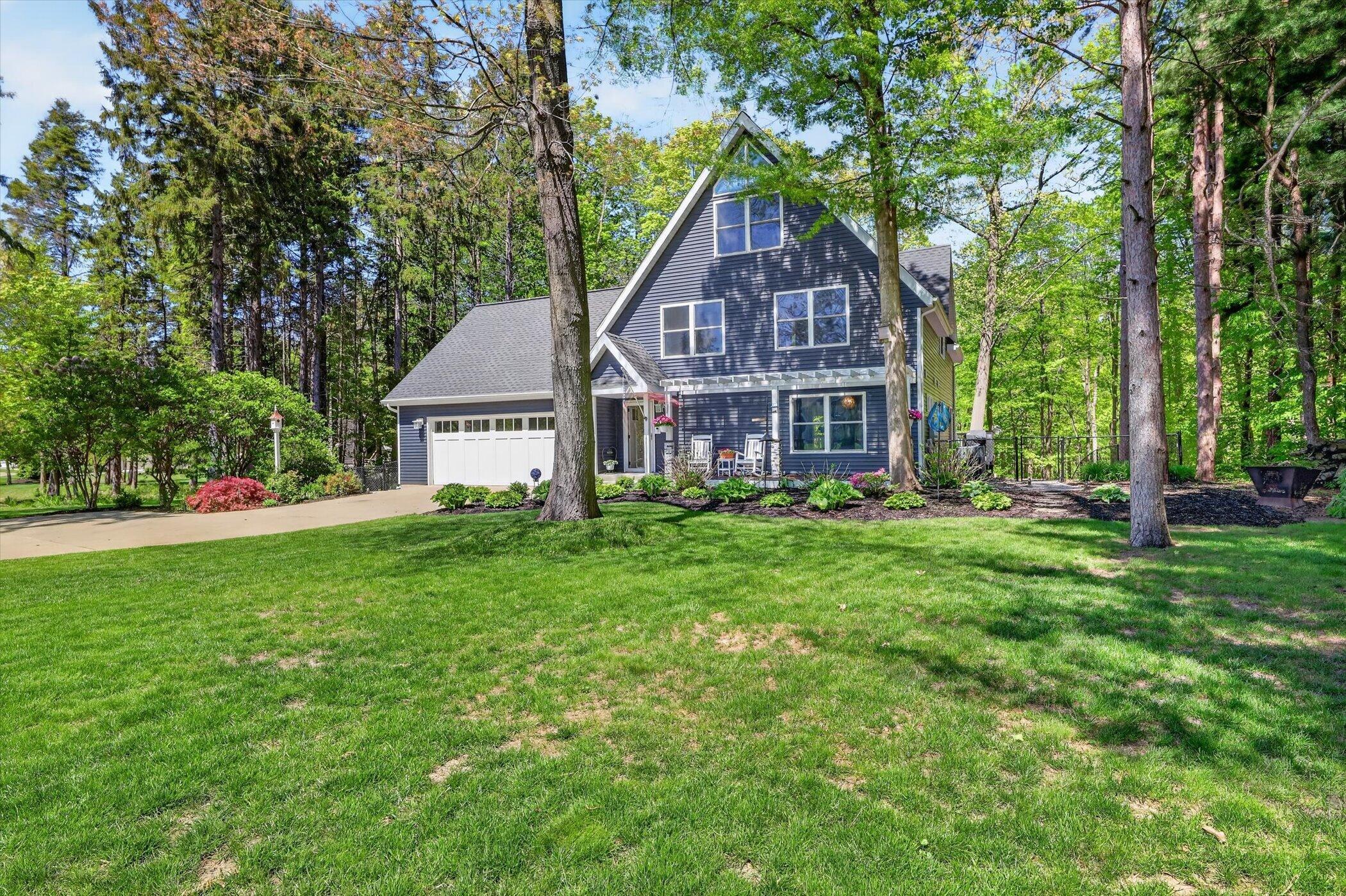 13679 Deer Creek Drive South Haven MI 49090