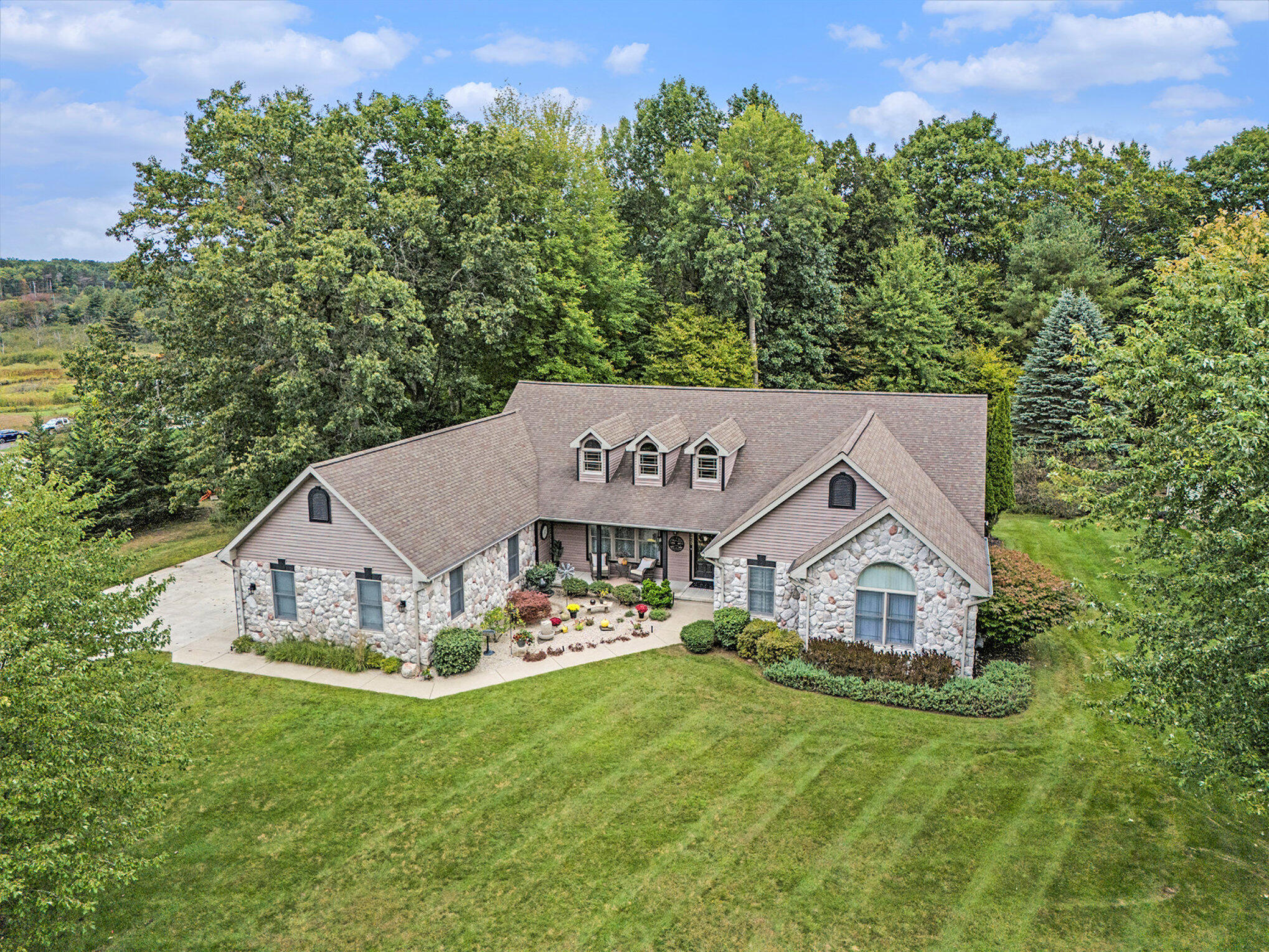 5450 W Riverside Drive Ludington MI 49431