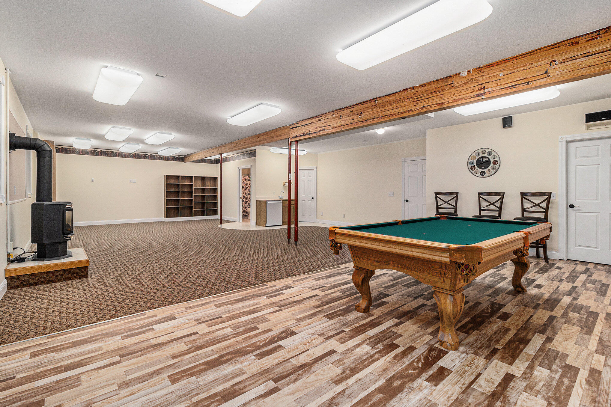 5450 W Riverside Drive Ludington MI 49431