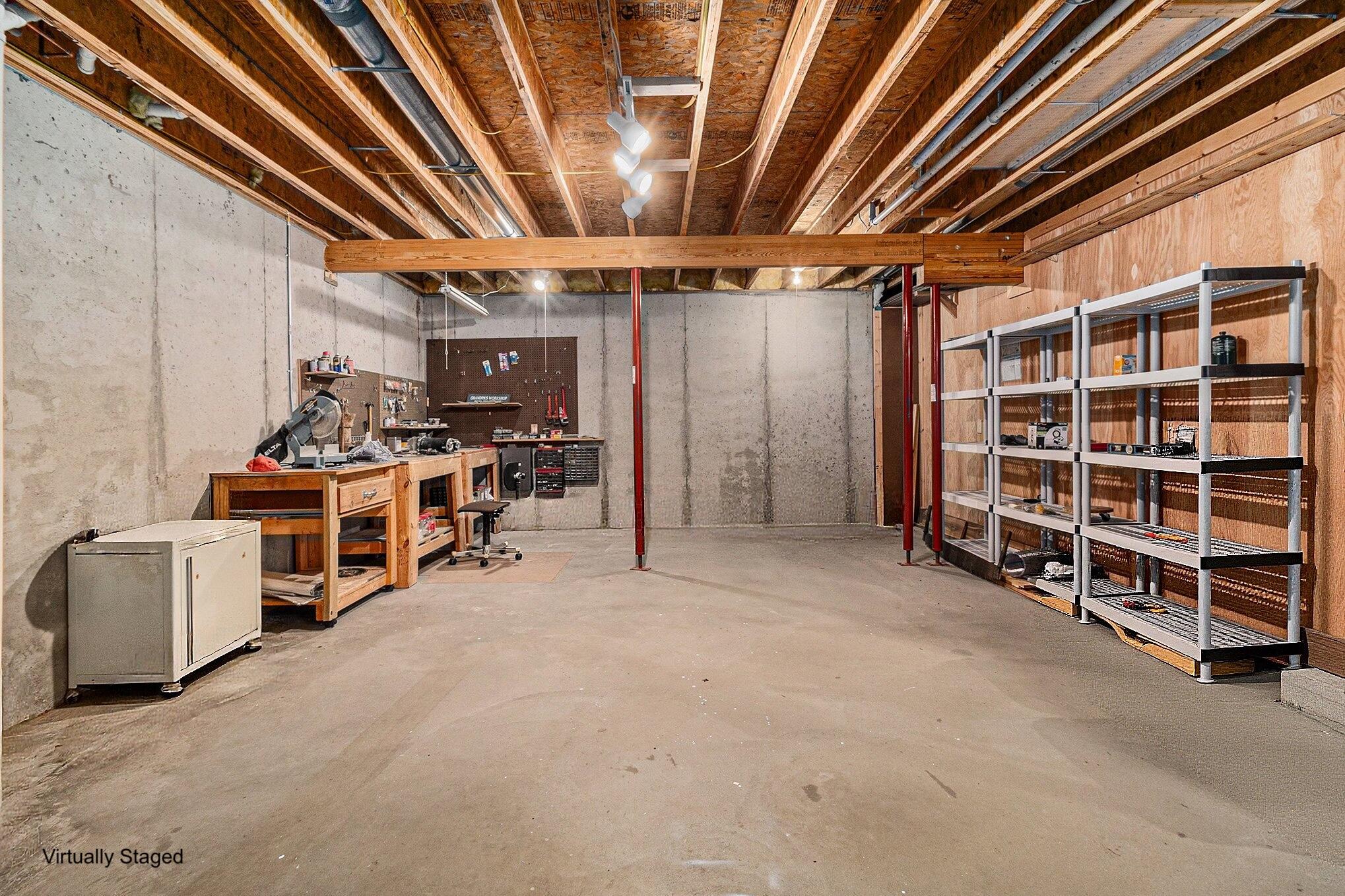 5450 W Riverside Drive Ludington MI 49431