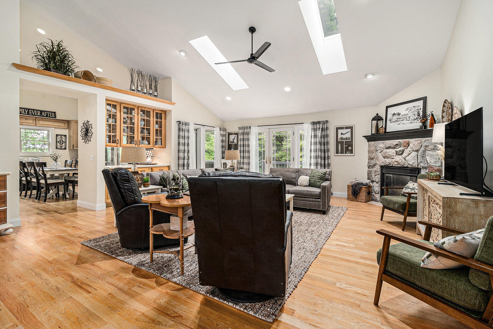 5450 W Riverside Drive Ludington MI 49431