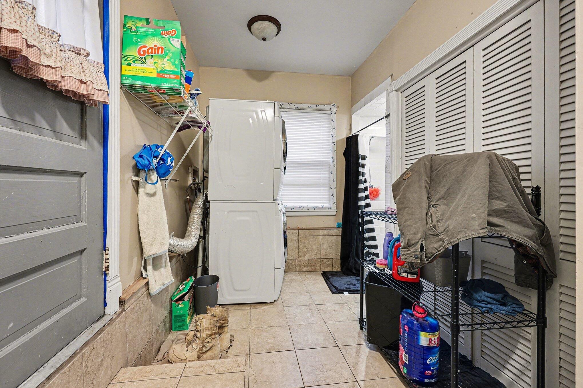 2463 Kinney Avenue NW Grand Rapids MI 49534