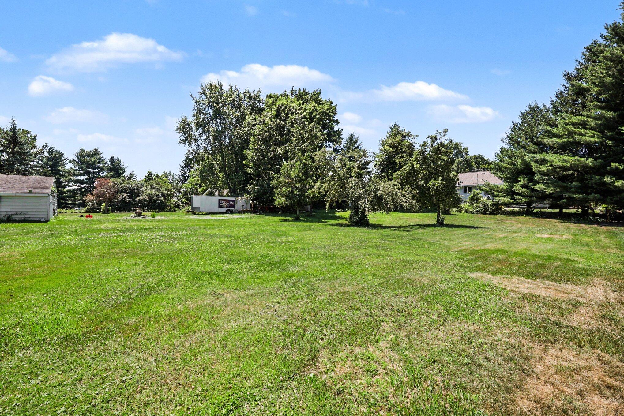 2463 Kinney Avenue NW Grand Rapids MI 49534