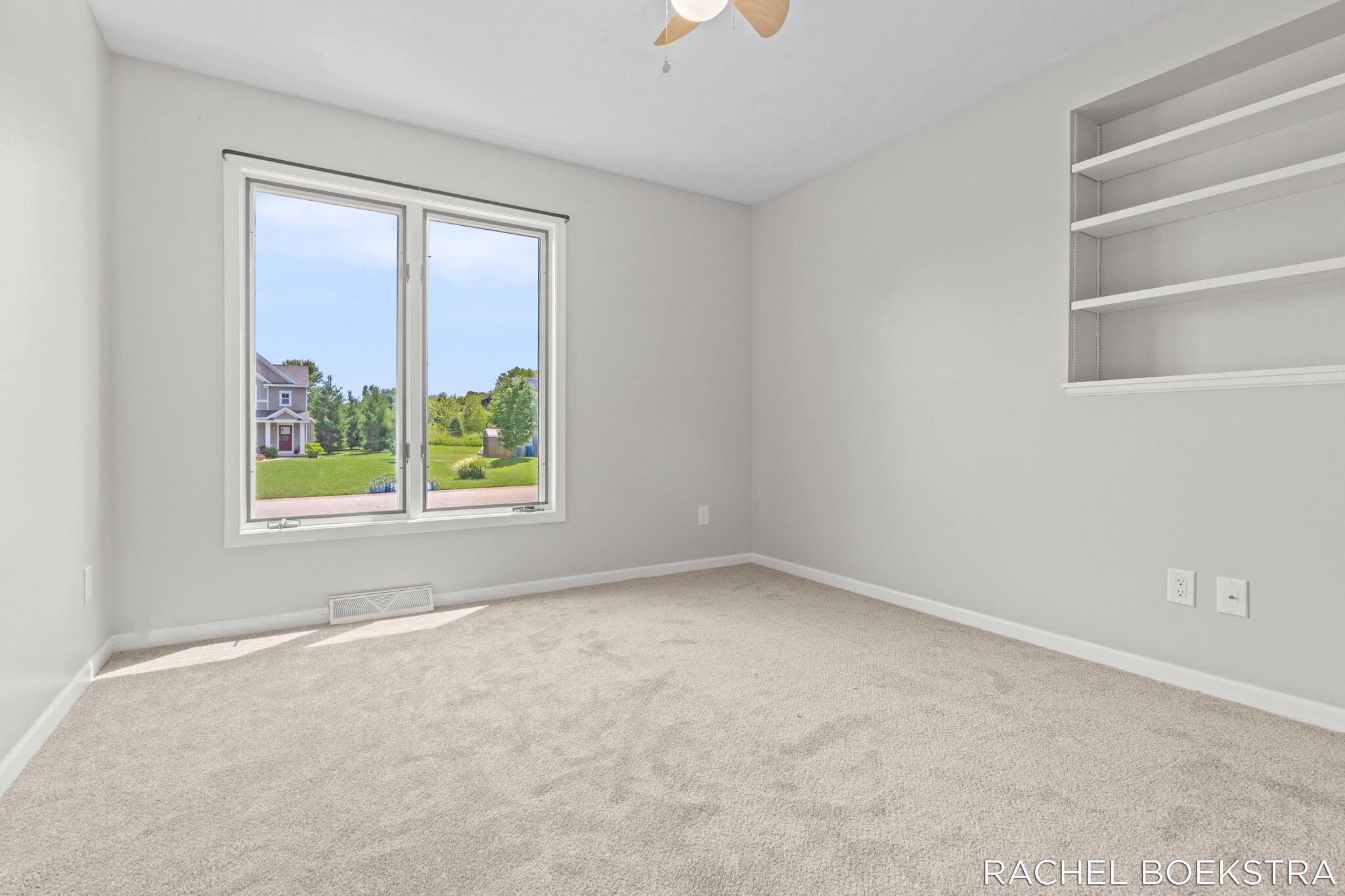 9271 Hessler Drive NE Rockford MI 49341