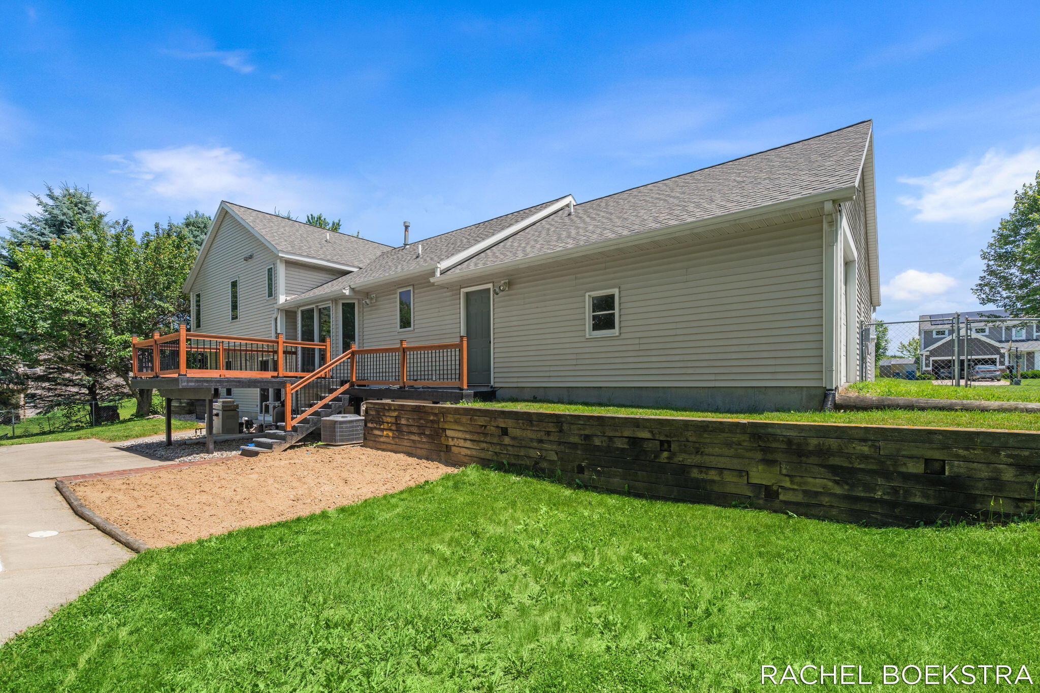 9271 Hessler Drive NE Rockford MI 49341