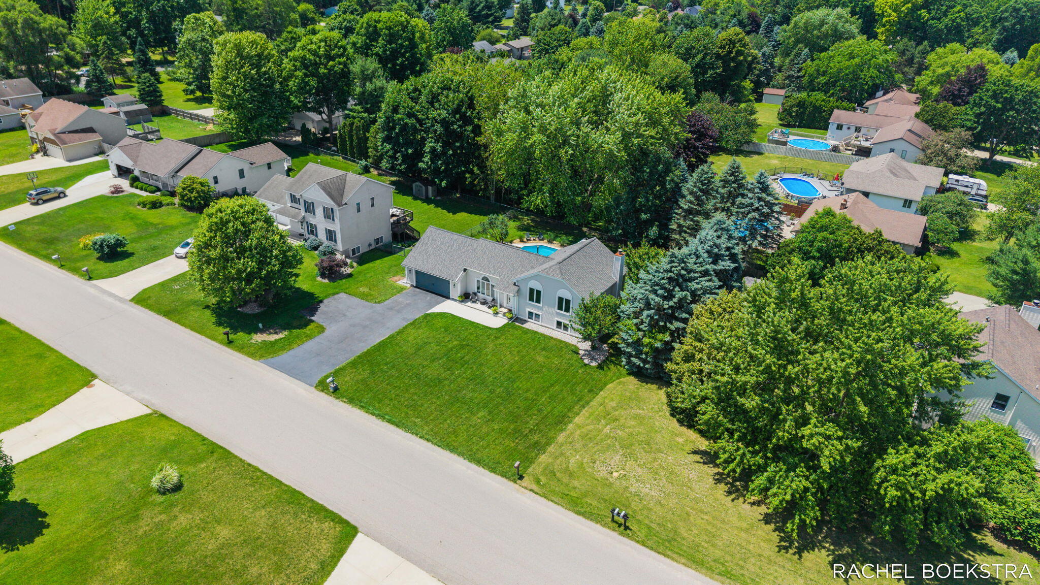 9271 Hessler Drive NE Rockford MI 49341