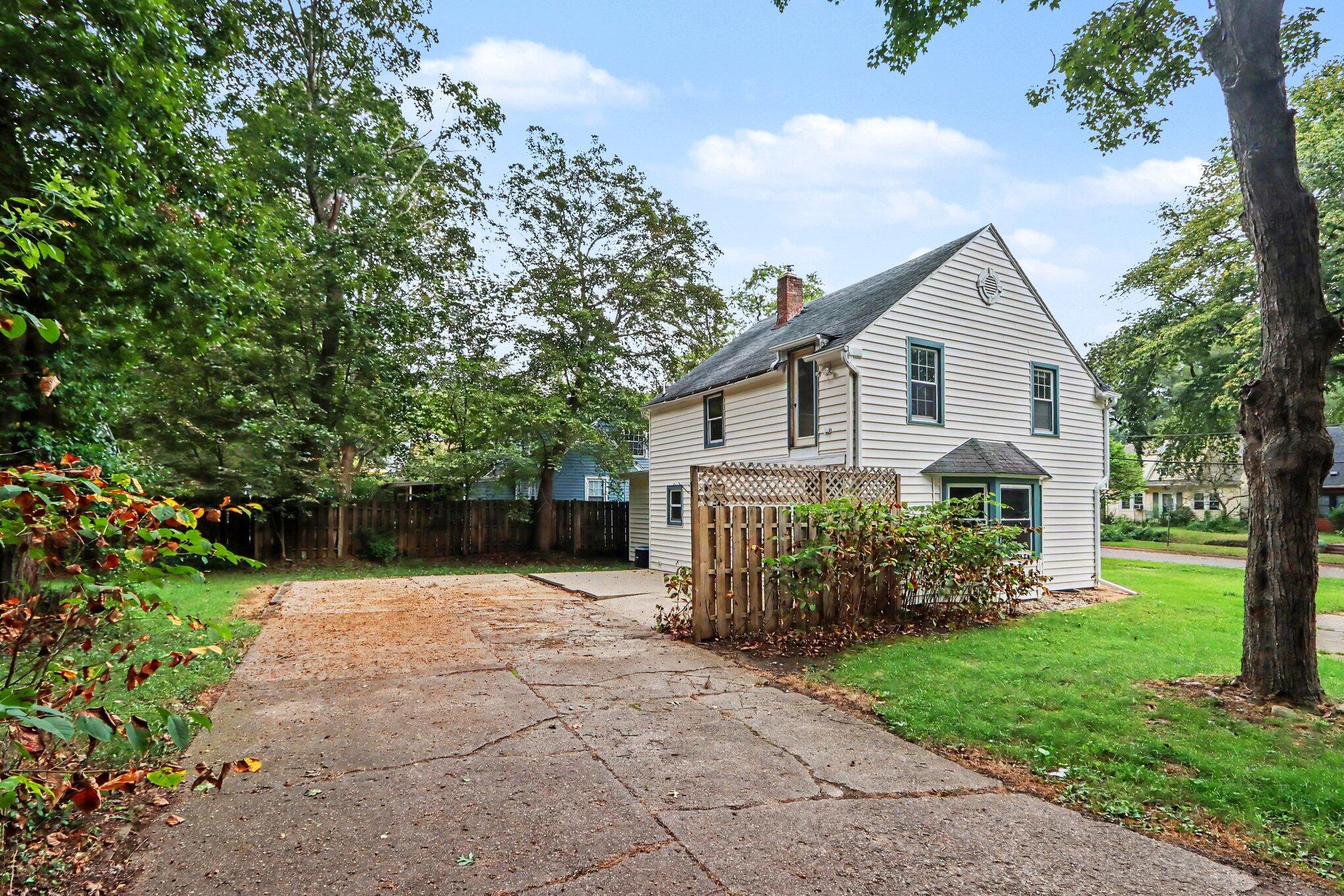 1101 Cherry Street Kalamazoo MI 49008