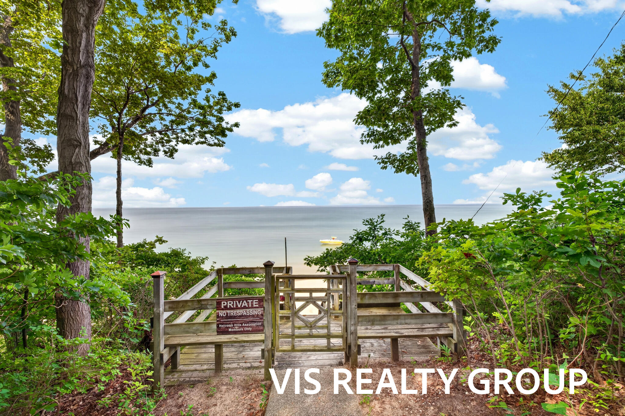 18221 Holcomb Hills Road Grand Haven MI 49417