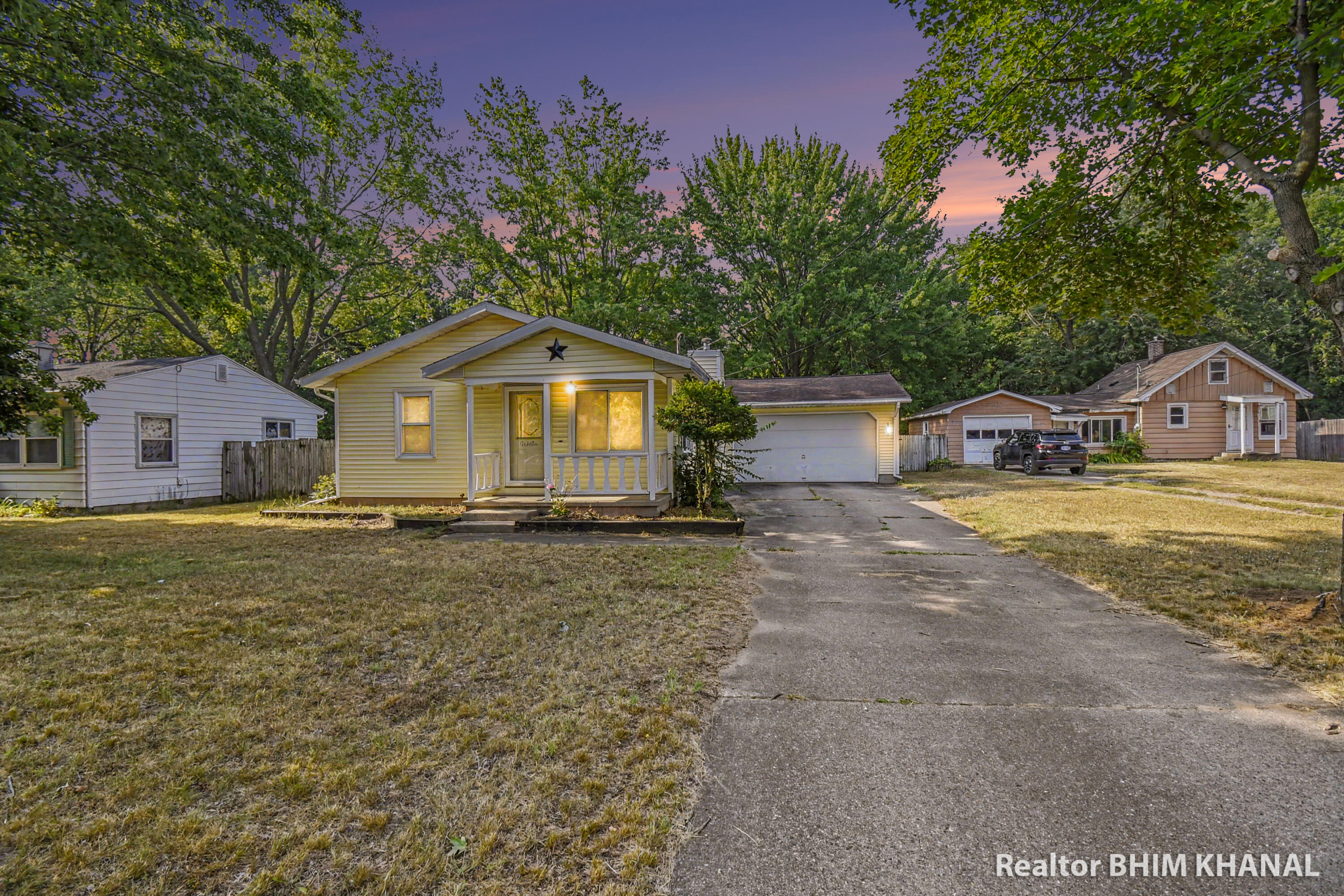 102 Sluyter Street SE Grand Rapids MI 49548