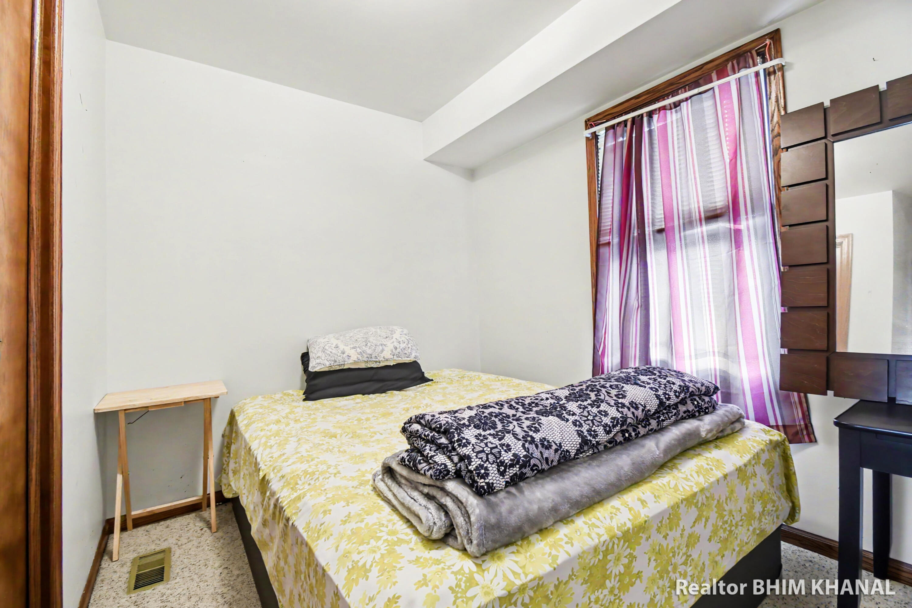102 Sluyter Street SE Grand Rapids MI 49548