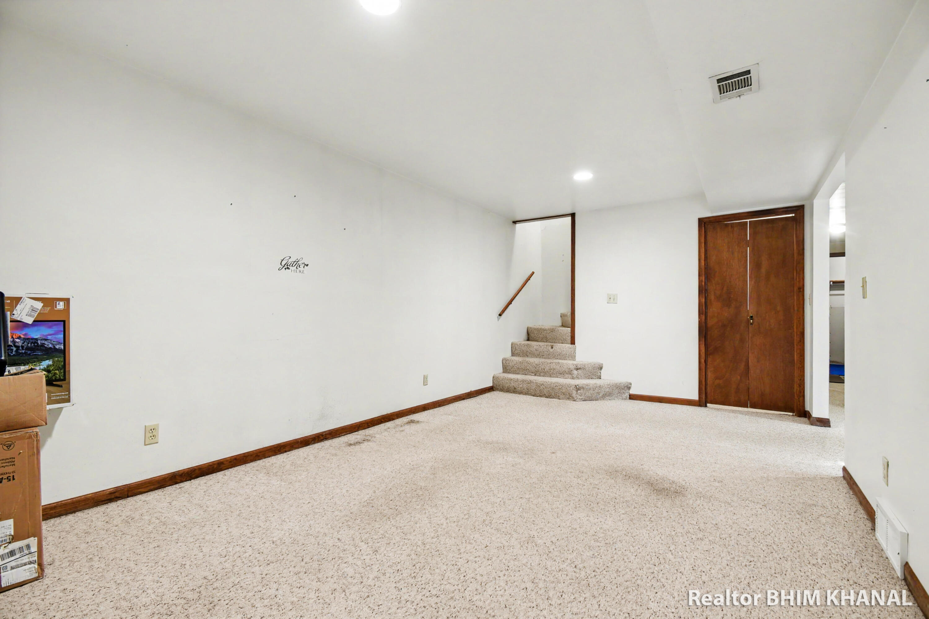 102 Sluyter Street SE Grand Rapids MI 49548