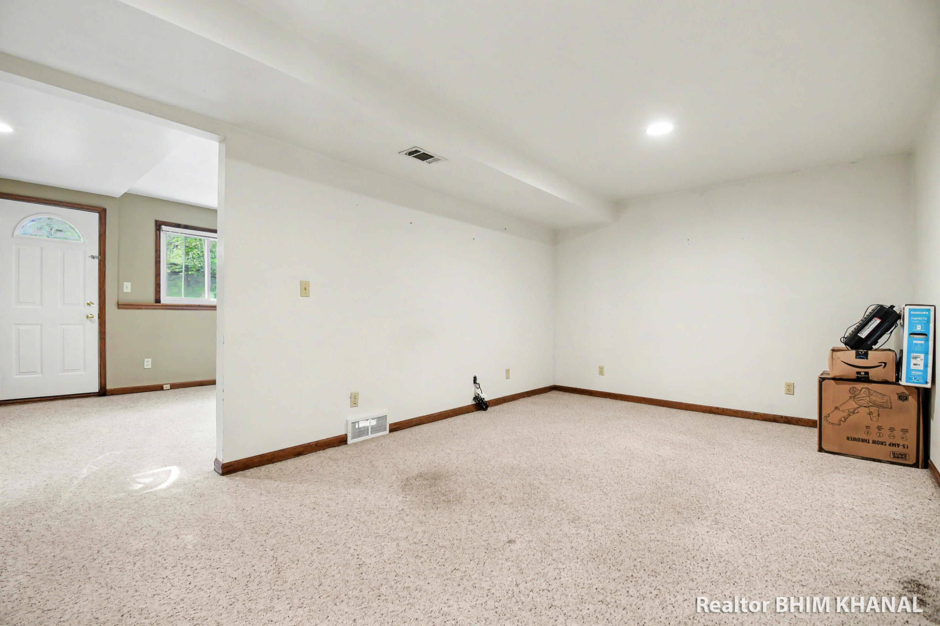 102 Sluyter Street SE Grand Rapids MI 49548