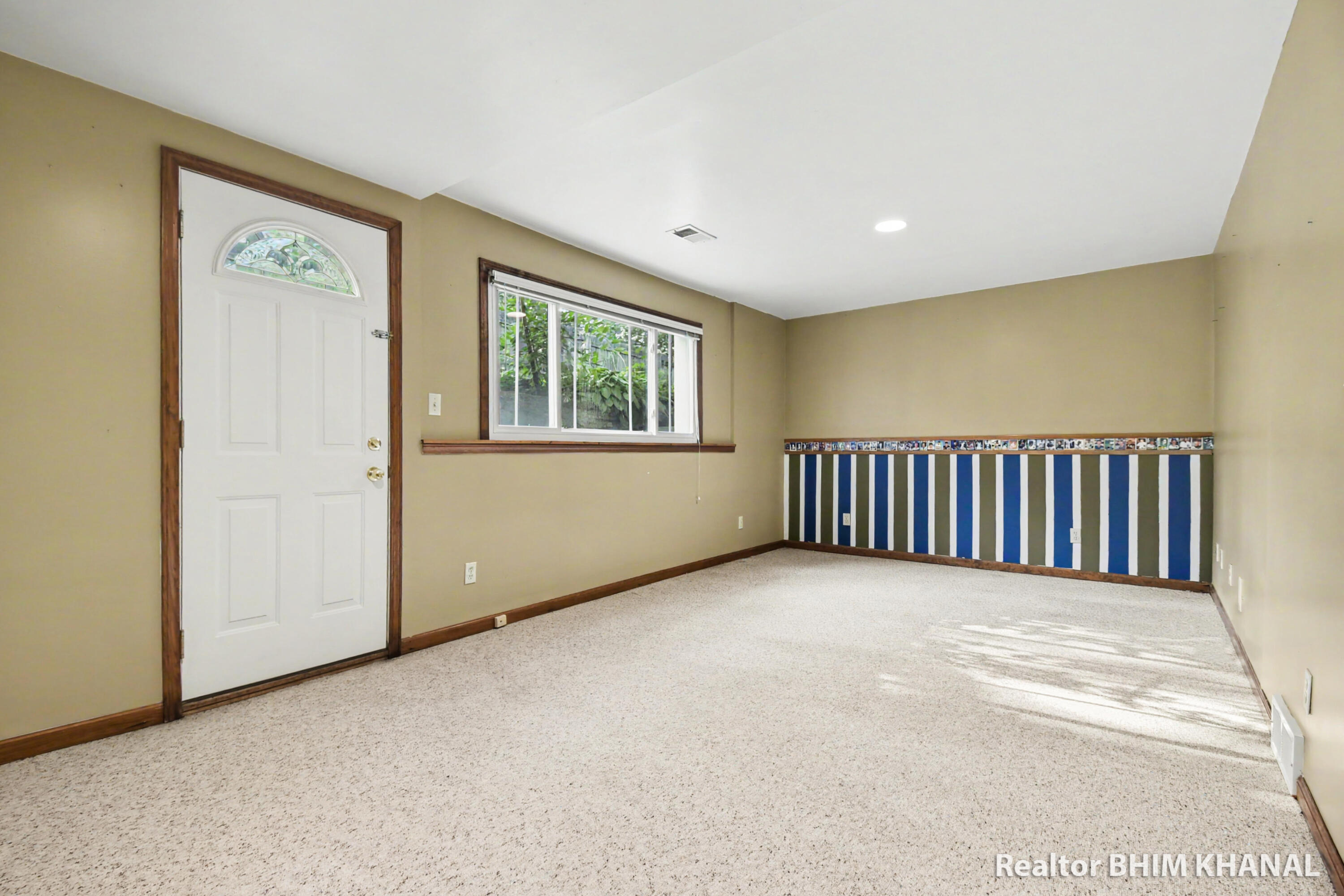 102 Sluyter Street SE Grand Rapids MI 49548