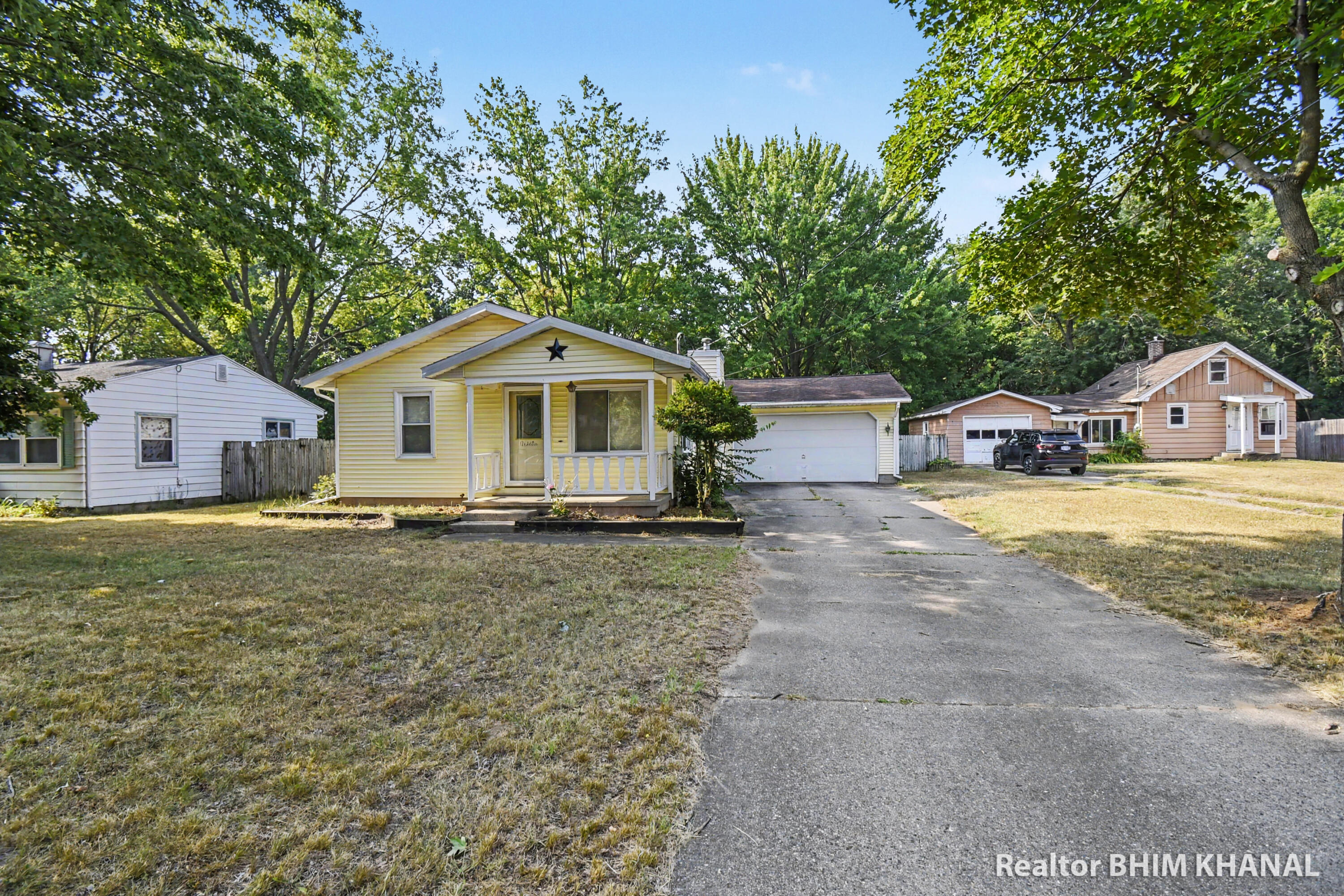 102 Sluyter Street SE Grand Rapids MI 49548