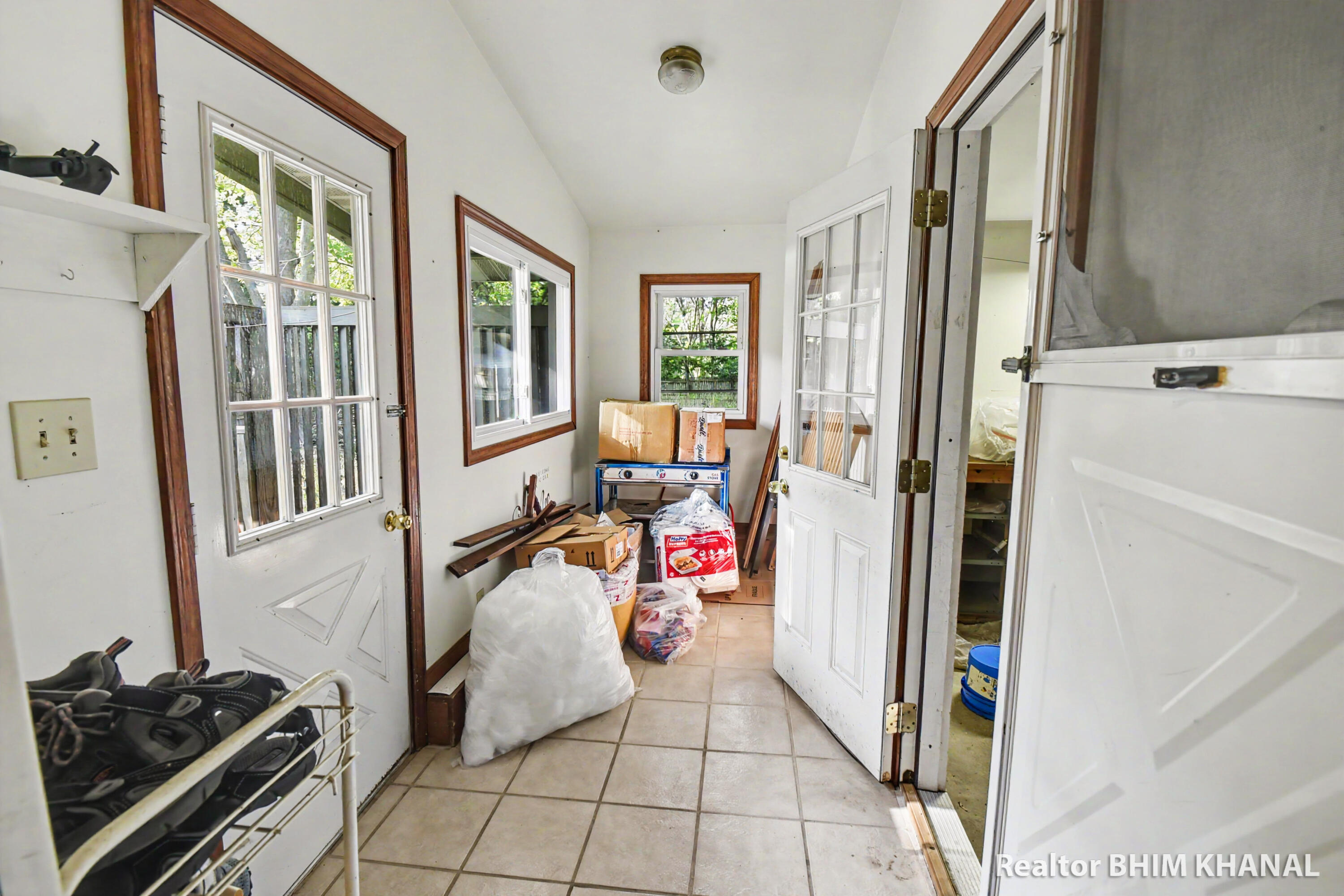 102 Sluyter Street SE Grand Rapids MI 49548