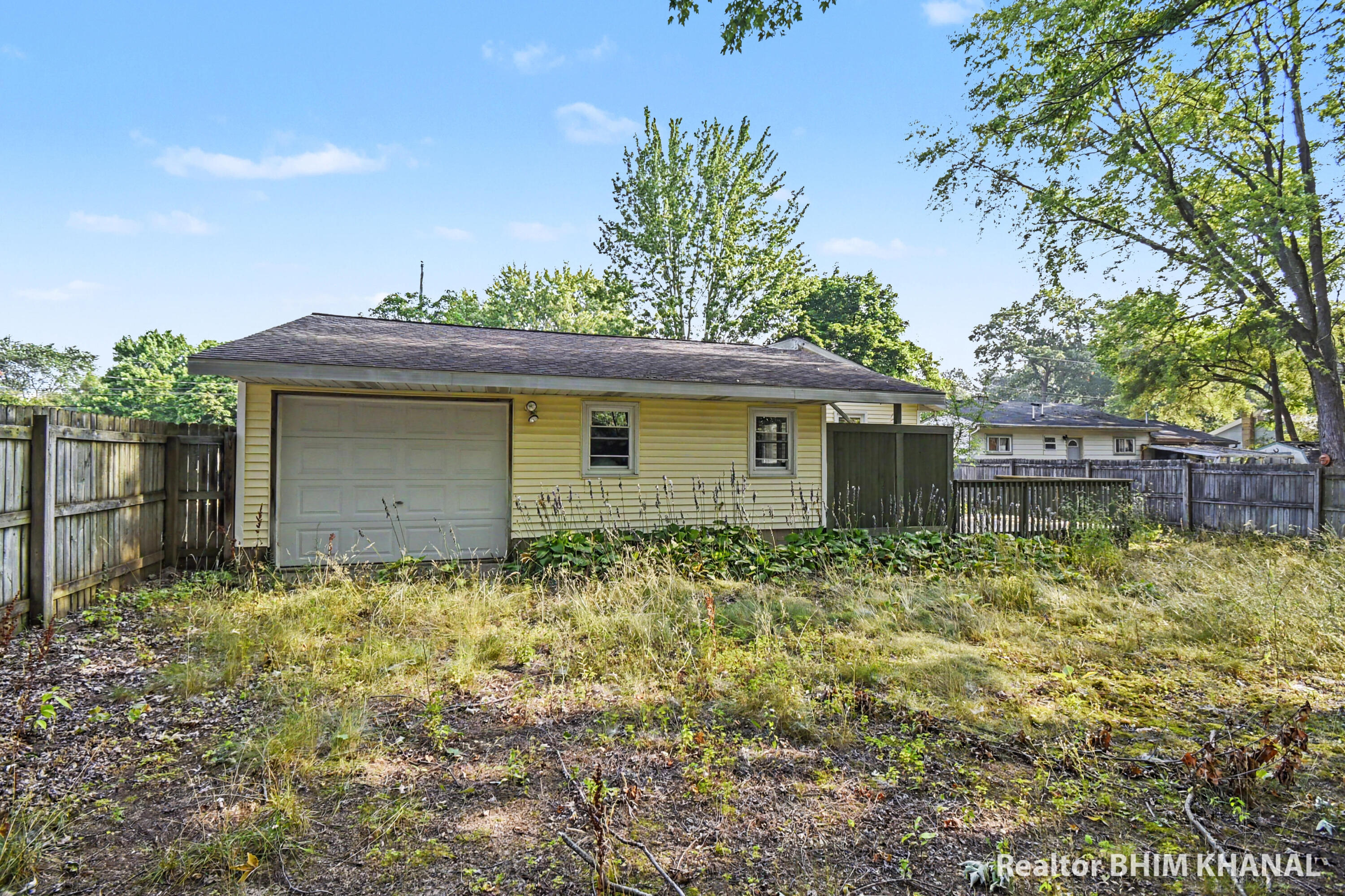 102 Sluyter Street SE Grand Rapids MI 49548