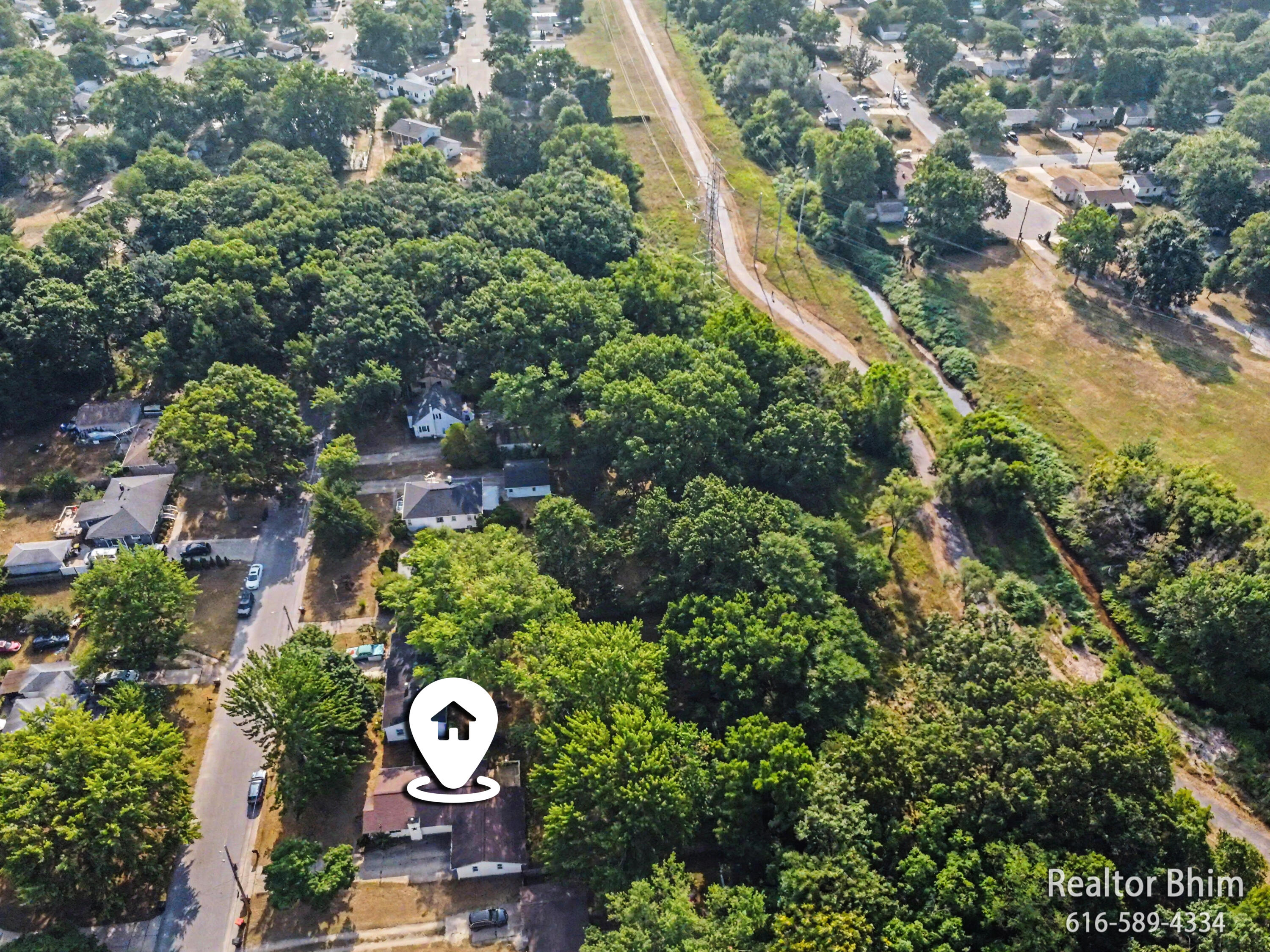 102 Sluyter Street SE Grand Rapids MI 49548