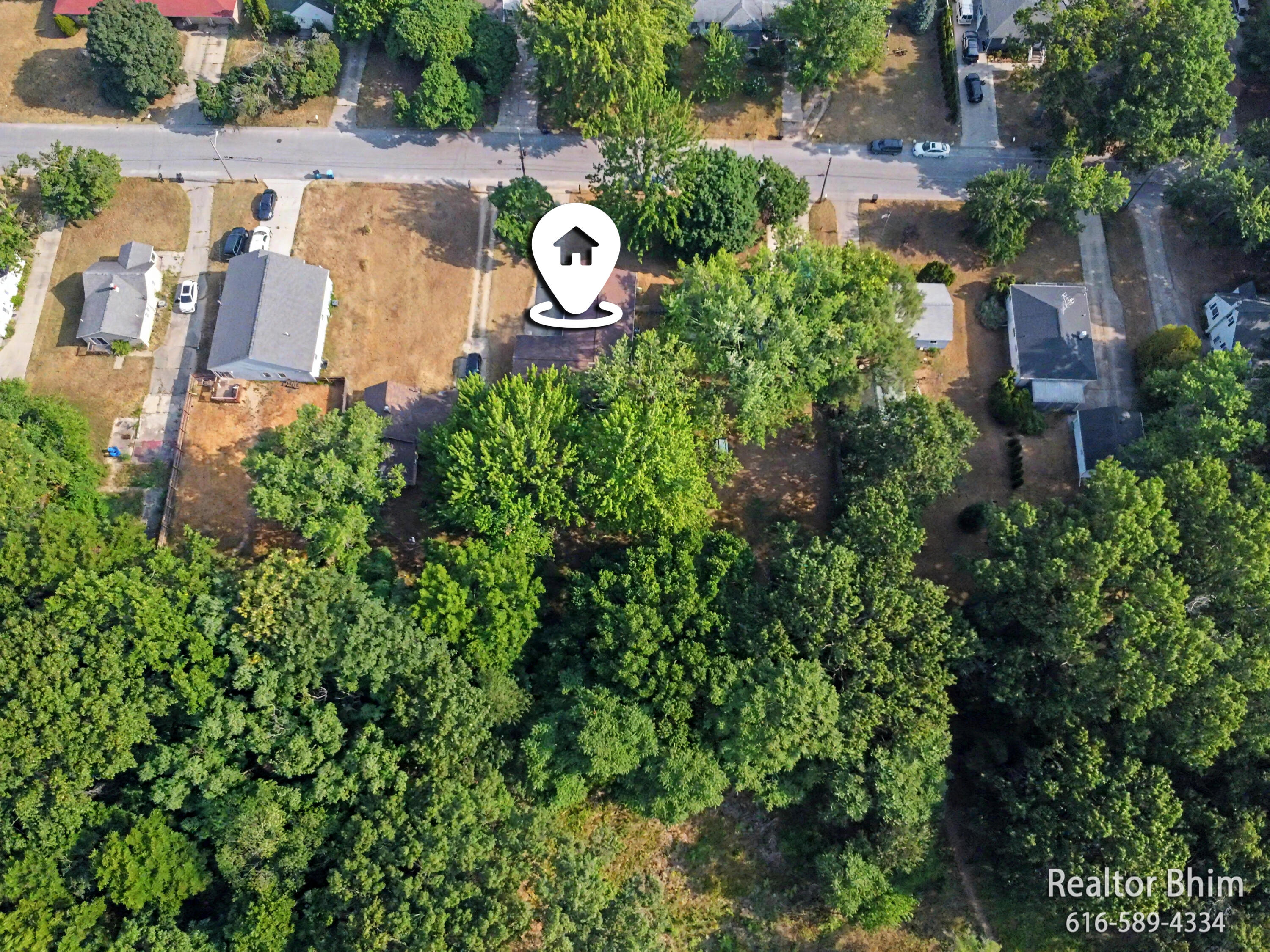 102 Sluyter Street SE Grand Rapids MI 49548