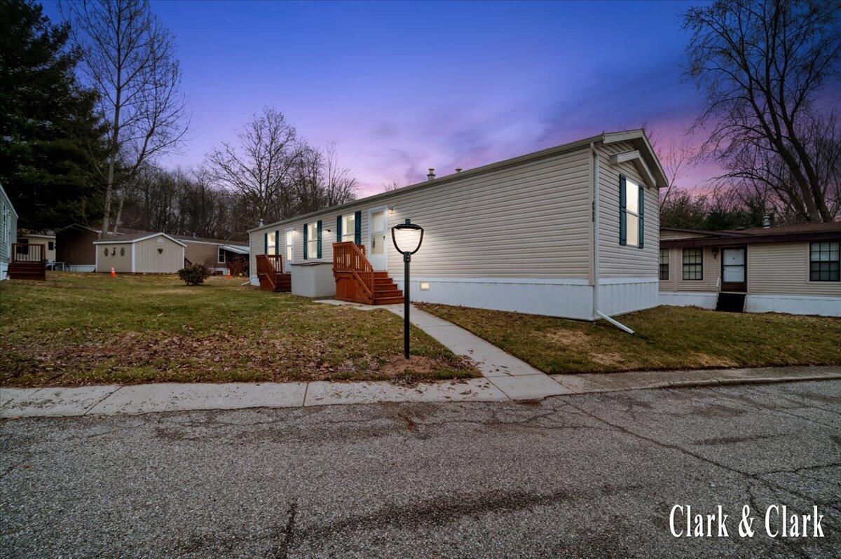 6900 Knottypine Street NE Rockford MI 49341