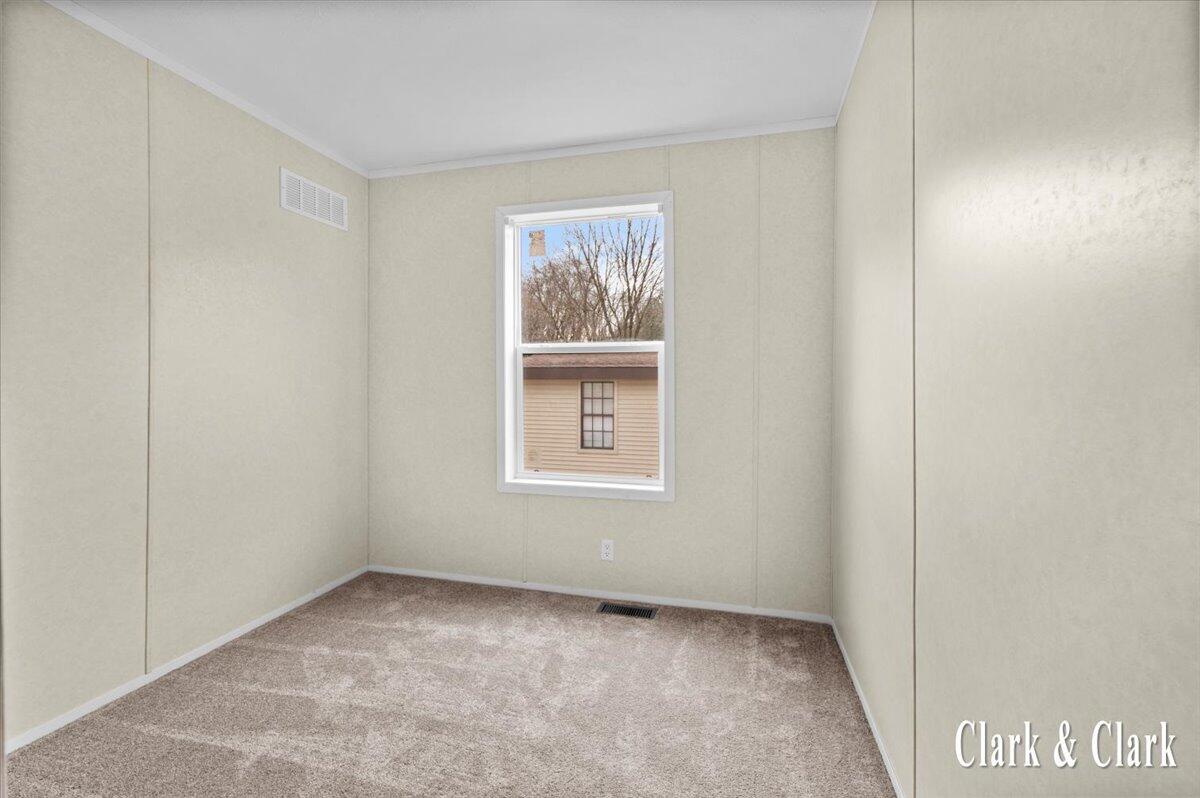 6900 Knottypine Street NE Rockford MI 49341