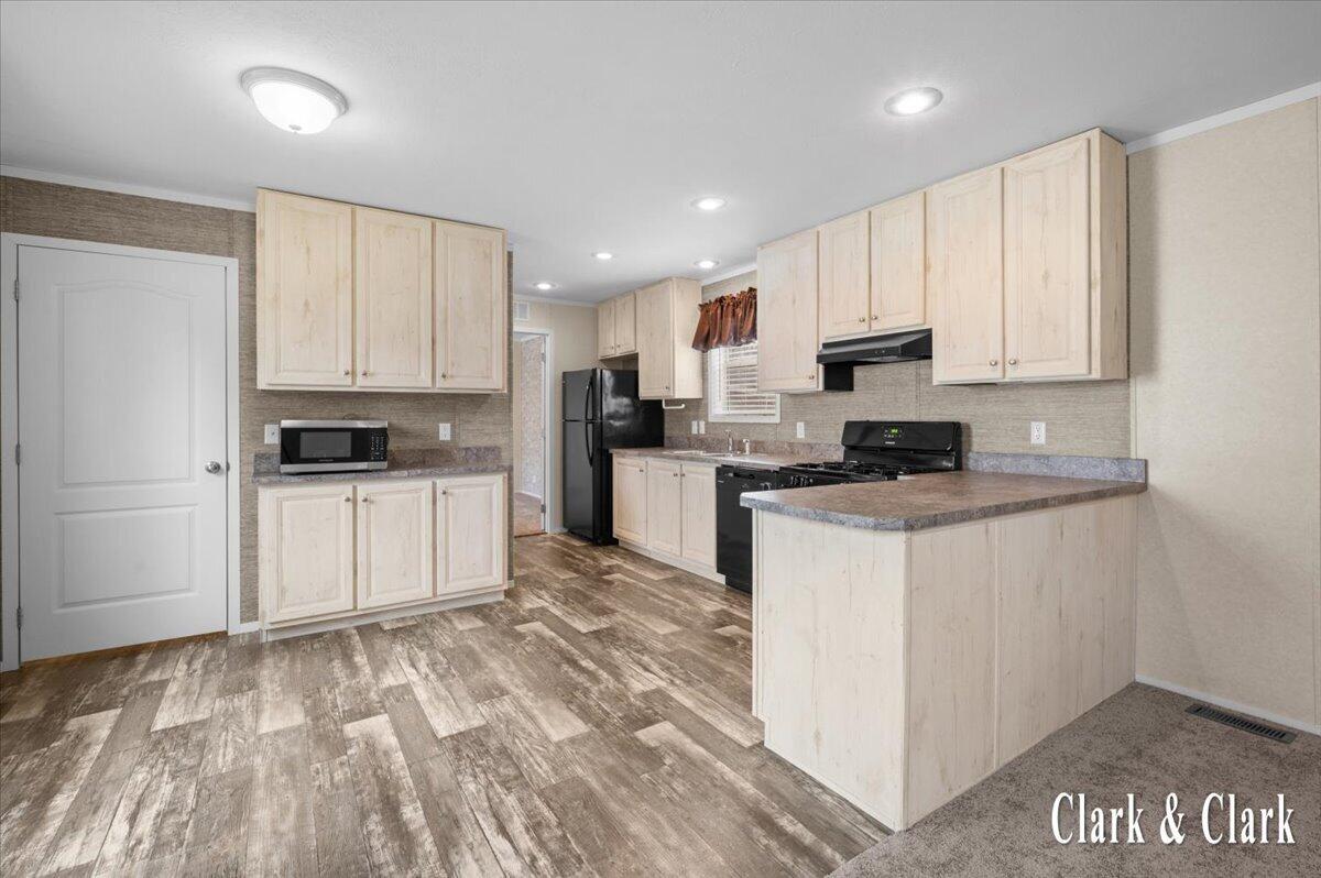 6900 Knottypine Street NE Rockford MI 49341