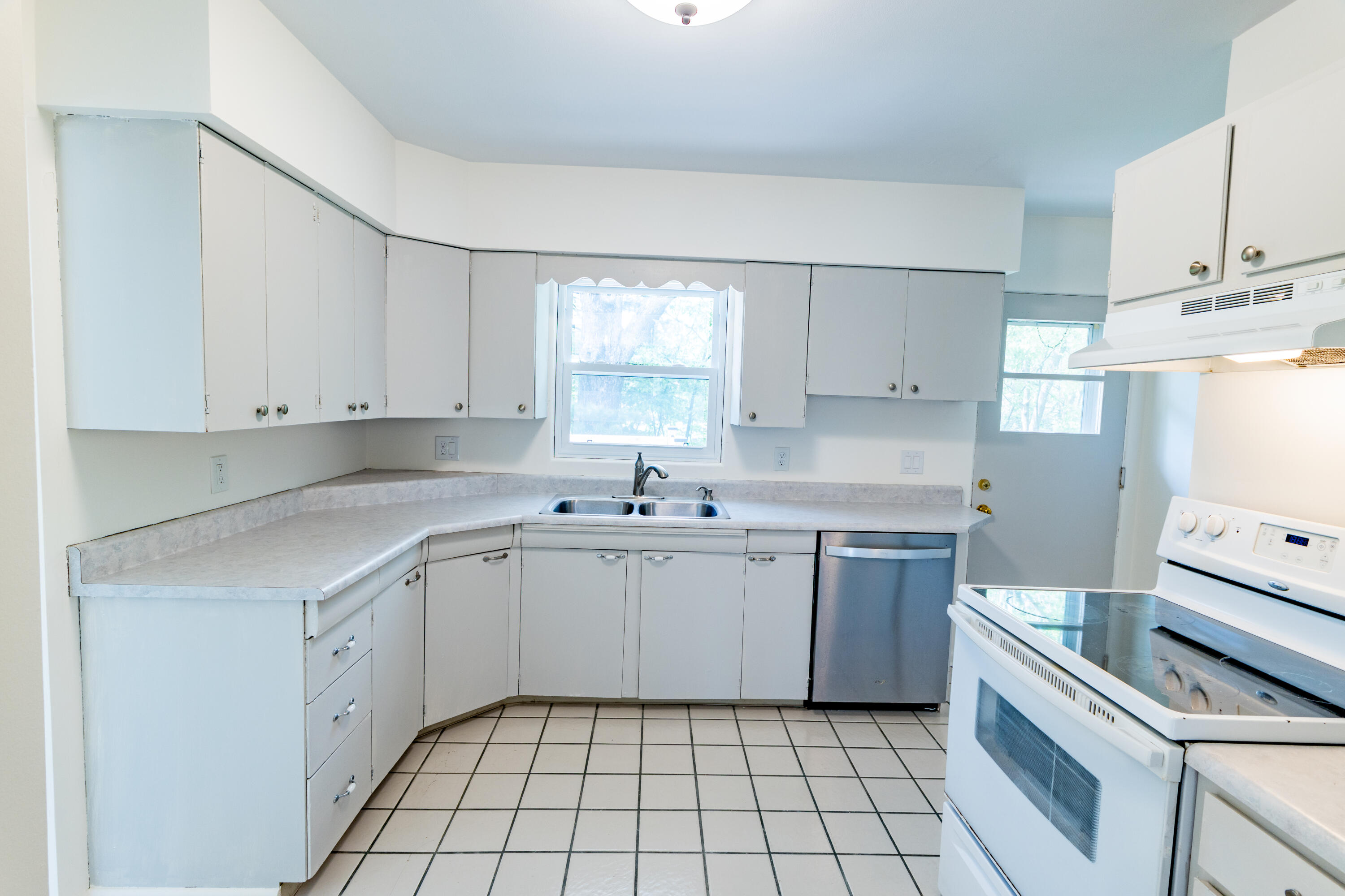 1122 Lynn Avenue Kalamazoo MI 49008
