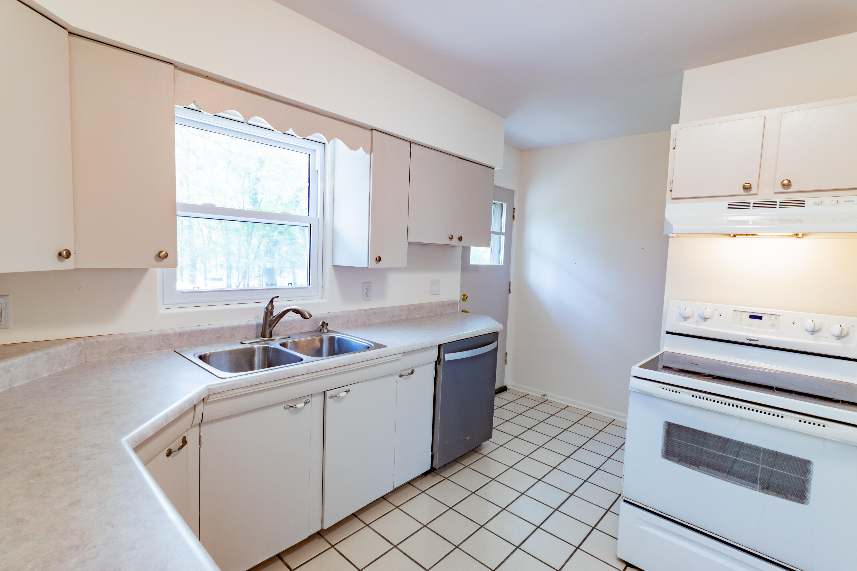 1122 Lynn Avenue Kalamazoo MI 49008