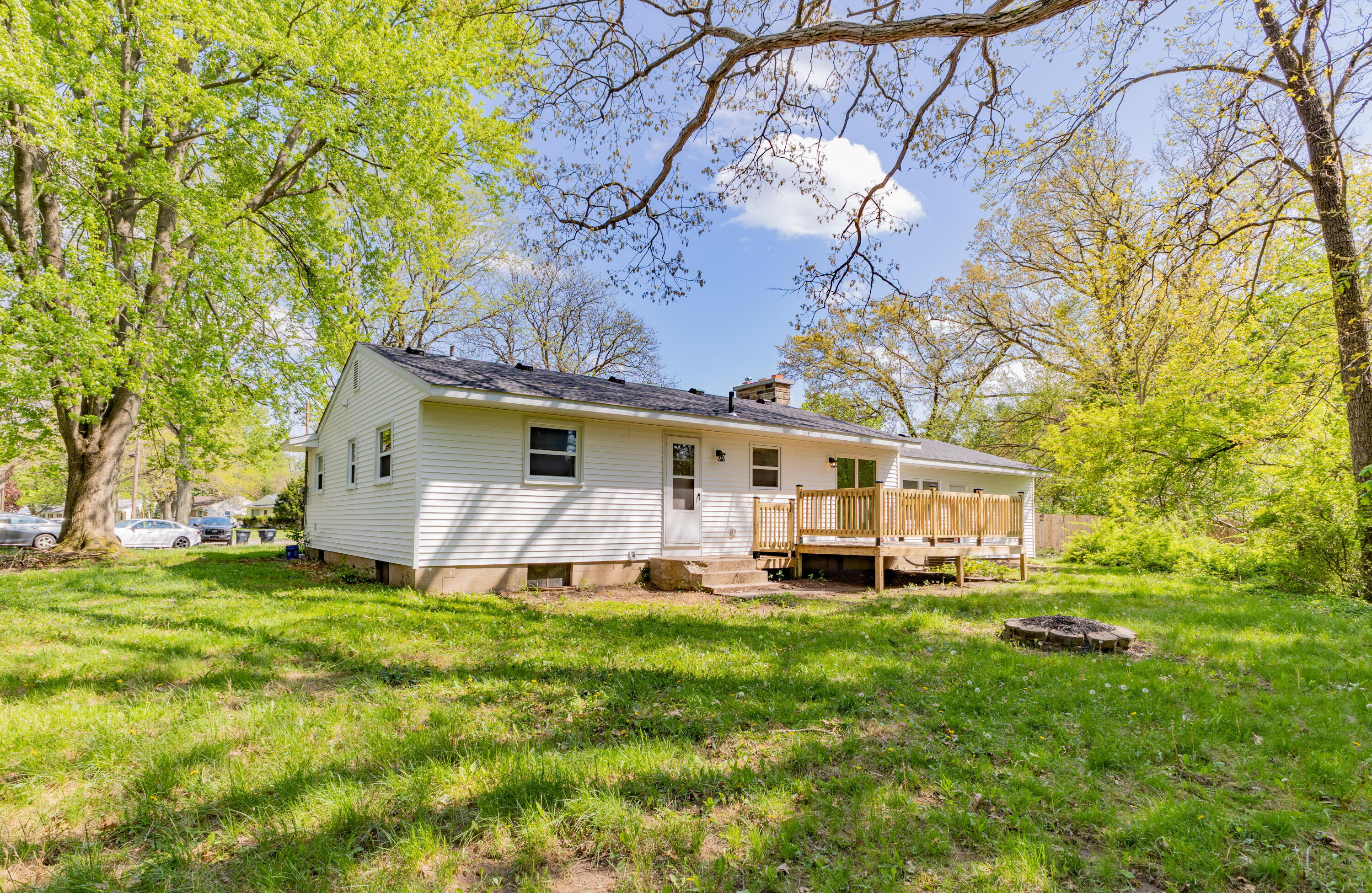 1122 Lynn Avenue Kalamazoo MI 49008