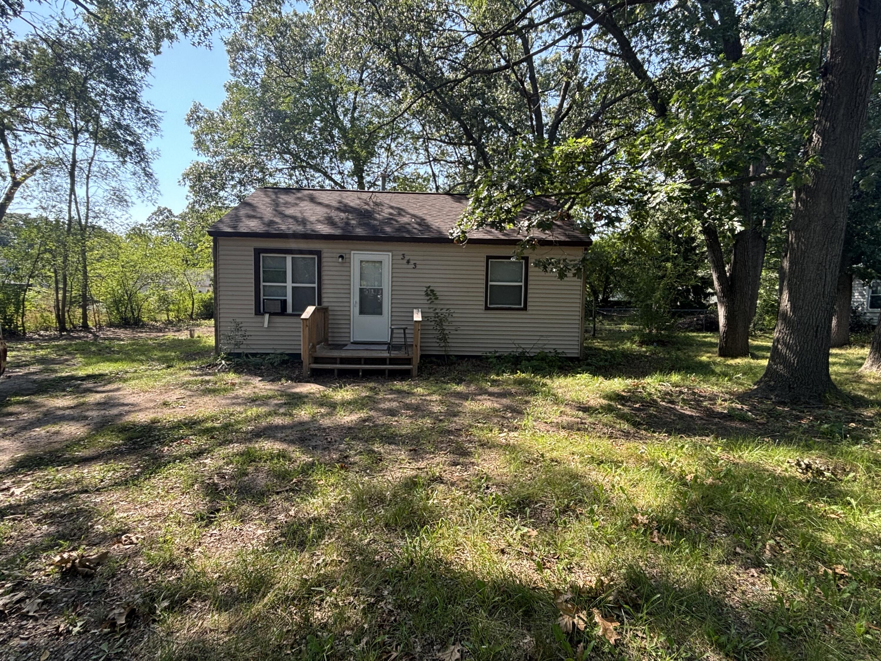 343 Forest Drive Muskegon MI 49442