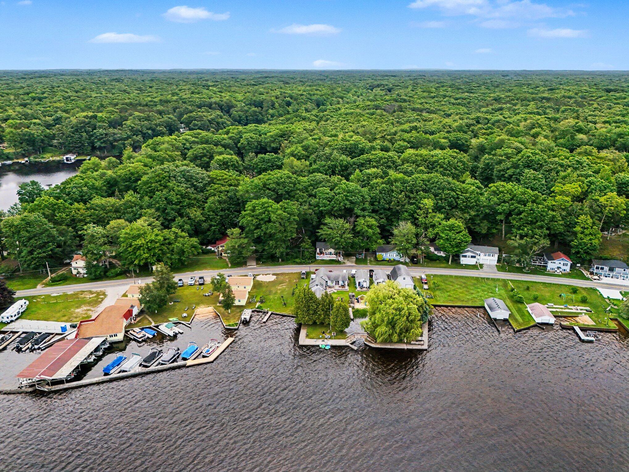3802 N Lakeshore Drive Ludington MI 49431