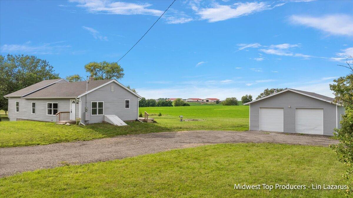2931 130th Avenue Allegan MI 49010