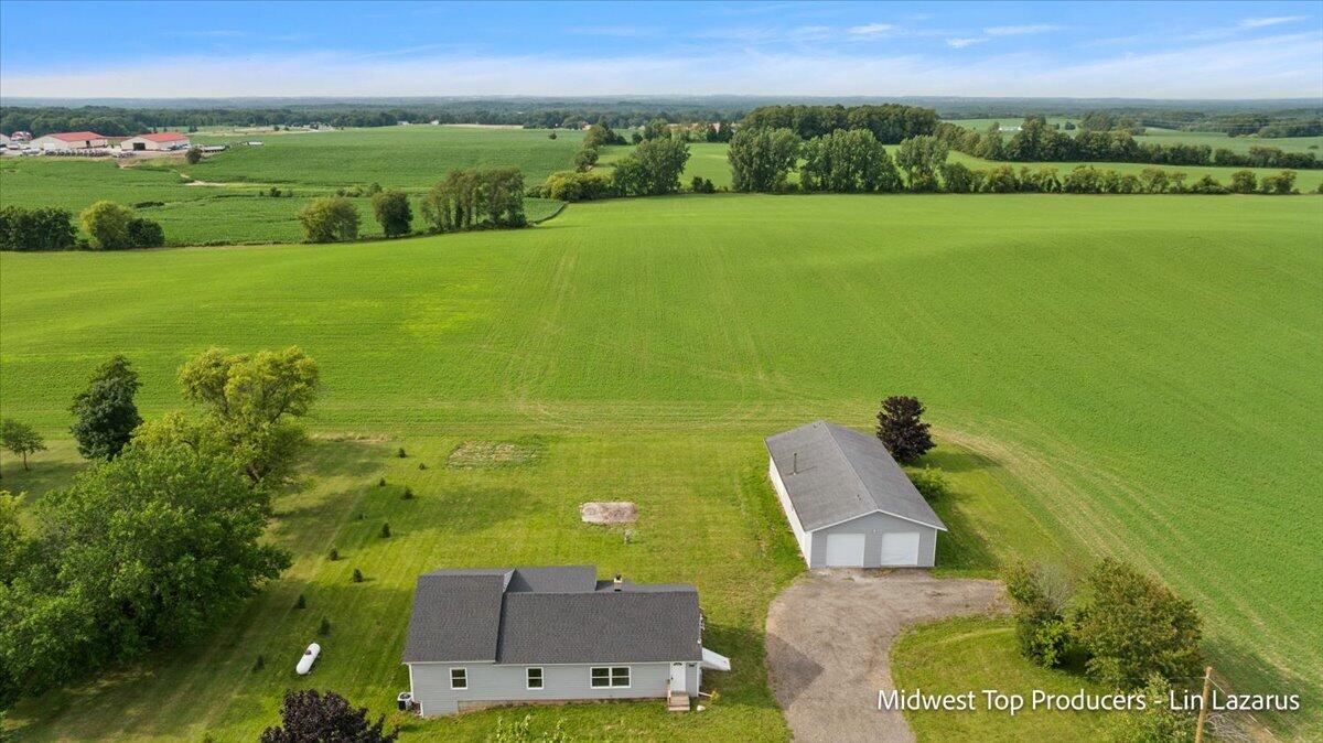 2931 130th Avenue Allegan MI 49010