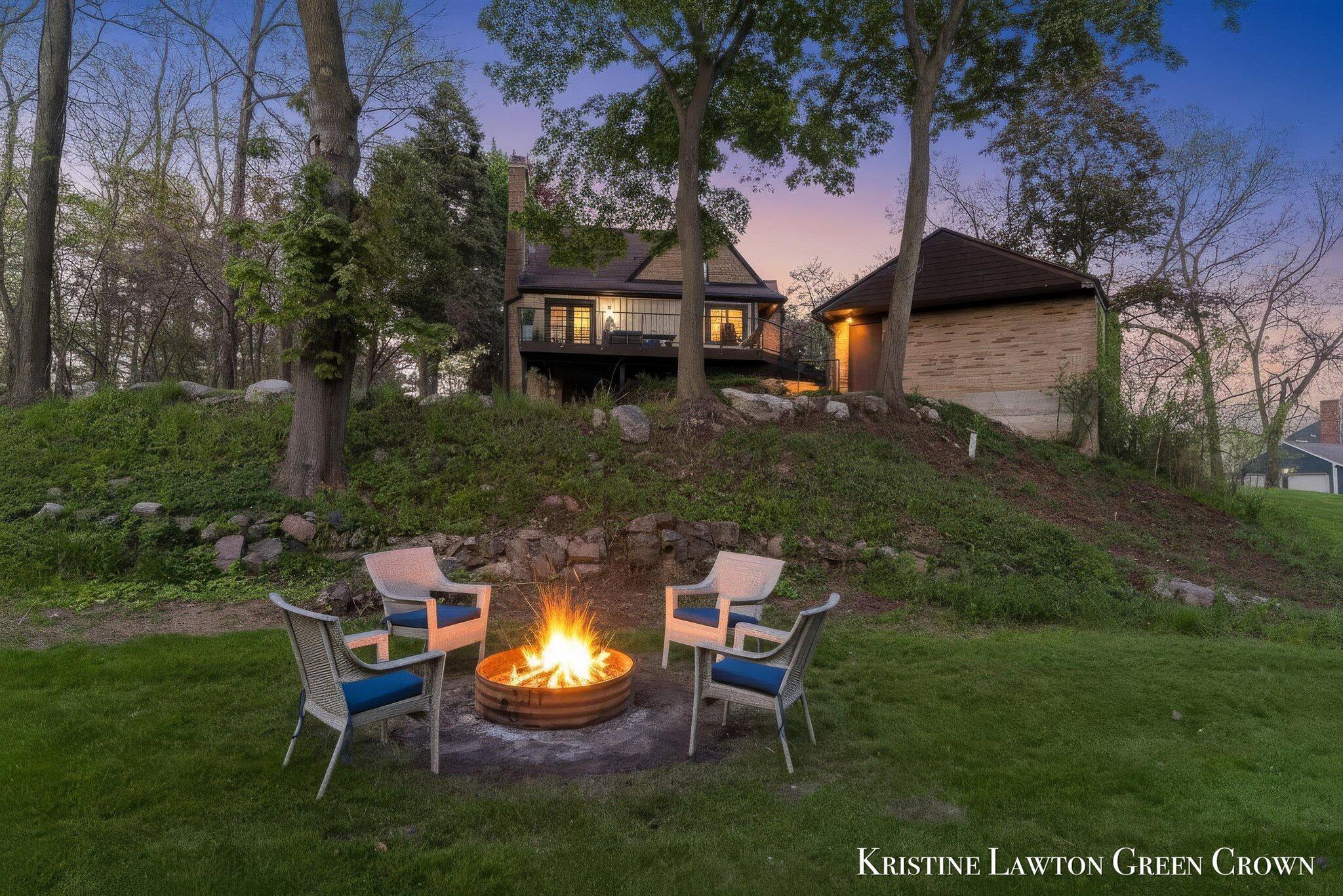 200 Greenridge Drive NW Grand Rapids MI 49544