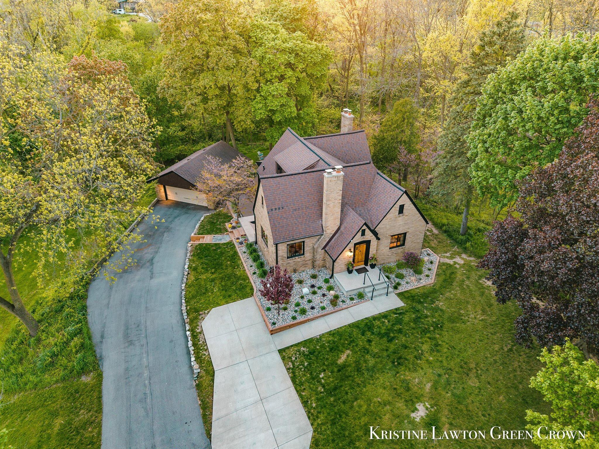 200 Greenridge Drive NW Grand Rapids MI 49544