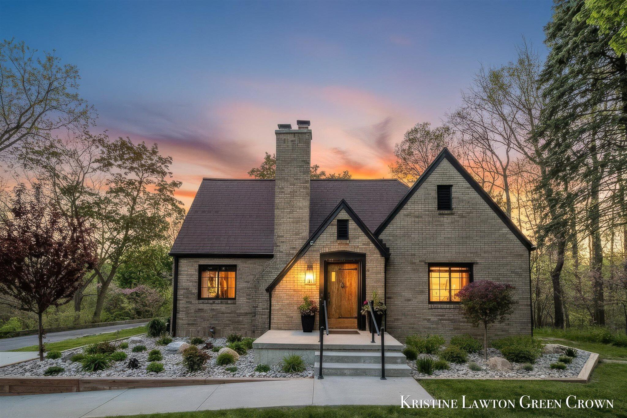 200 Greenridge Drive NW Grand Rapids MI 49544