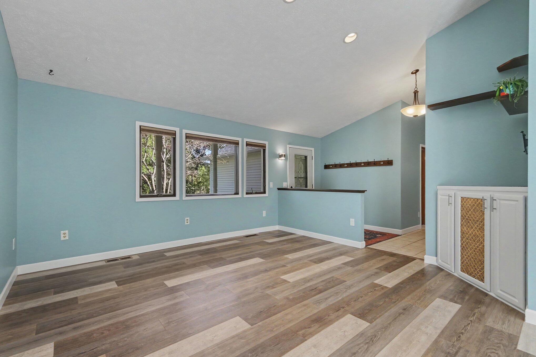 4533 Fruit Ridge Avenue NW Grand Rapids MI 49544