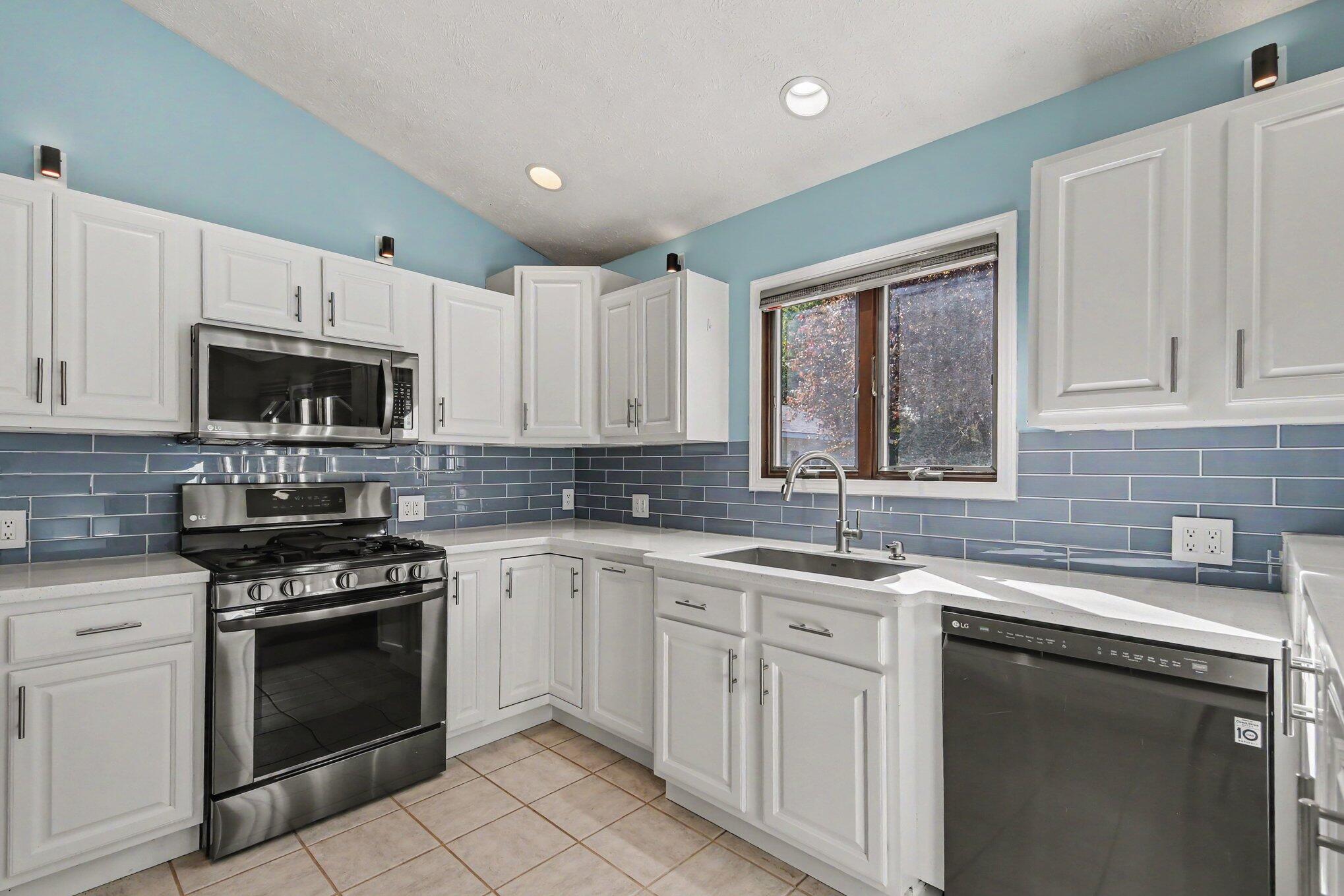 4533 Fruit Ridge Avenue NW Grand Rapids MI 49544