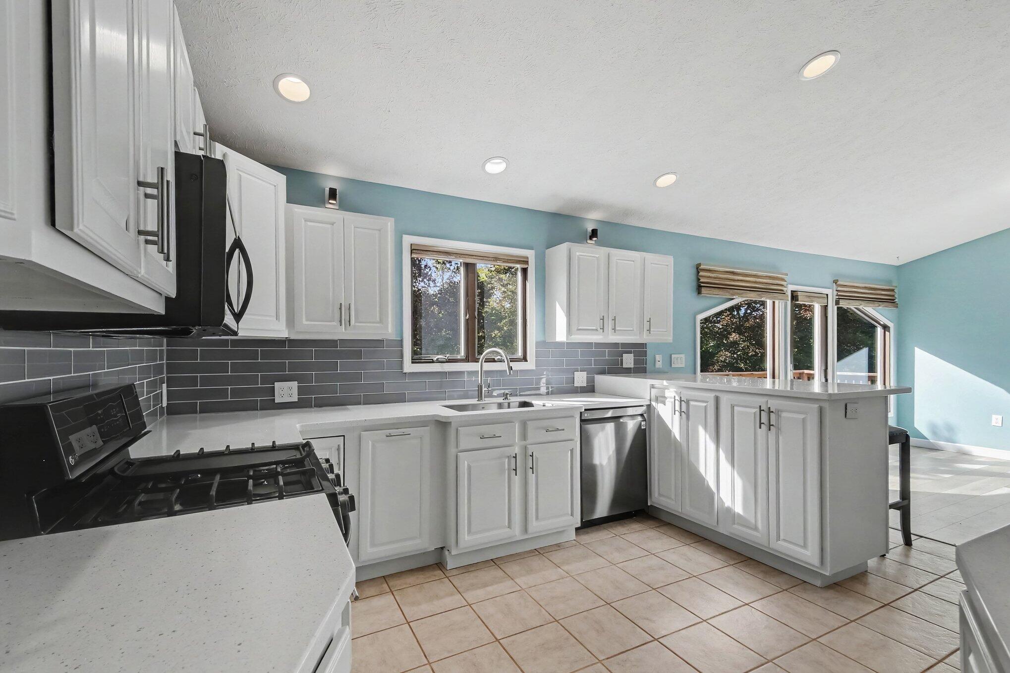 4533 Fruit Ridge Avenue NW Grand Rapids MI 49544