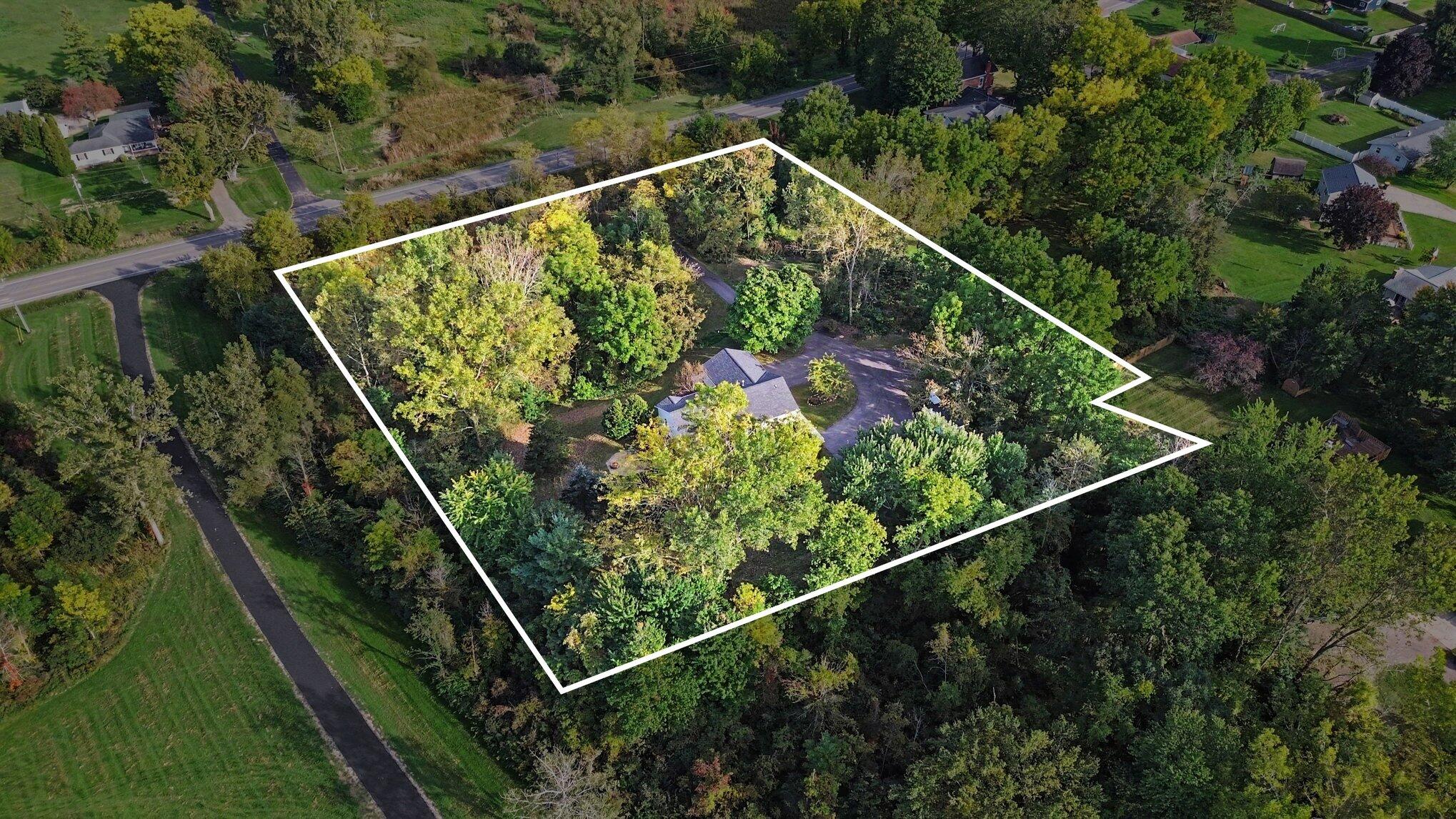 4533 Fruit Ridge Avenue NW Grand Rapids MI 49544